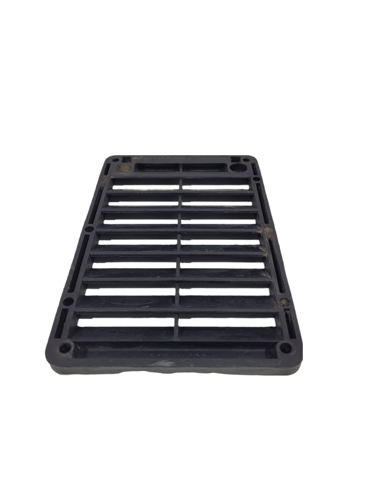 Grade Ventilação Cabine Ford Cargo 2
