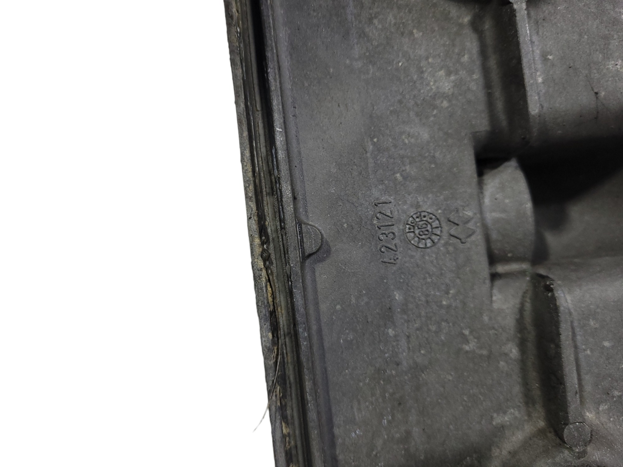 Tampa Lateral Volvon 423121 5