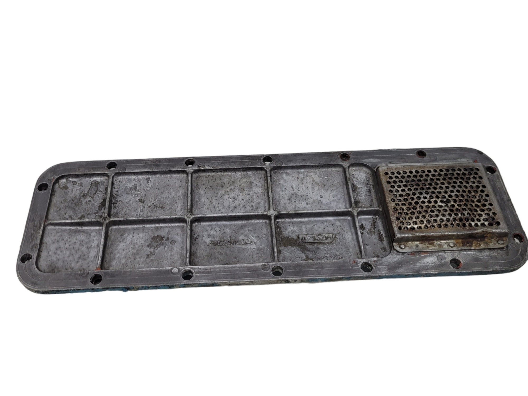 Tampa Lateral Motor Scania 113d295218 4