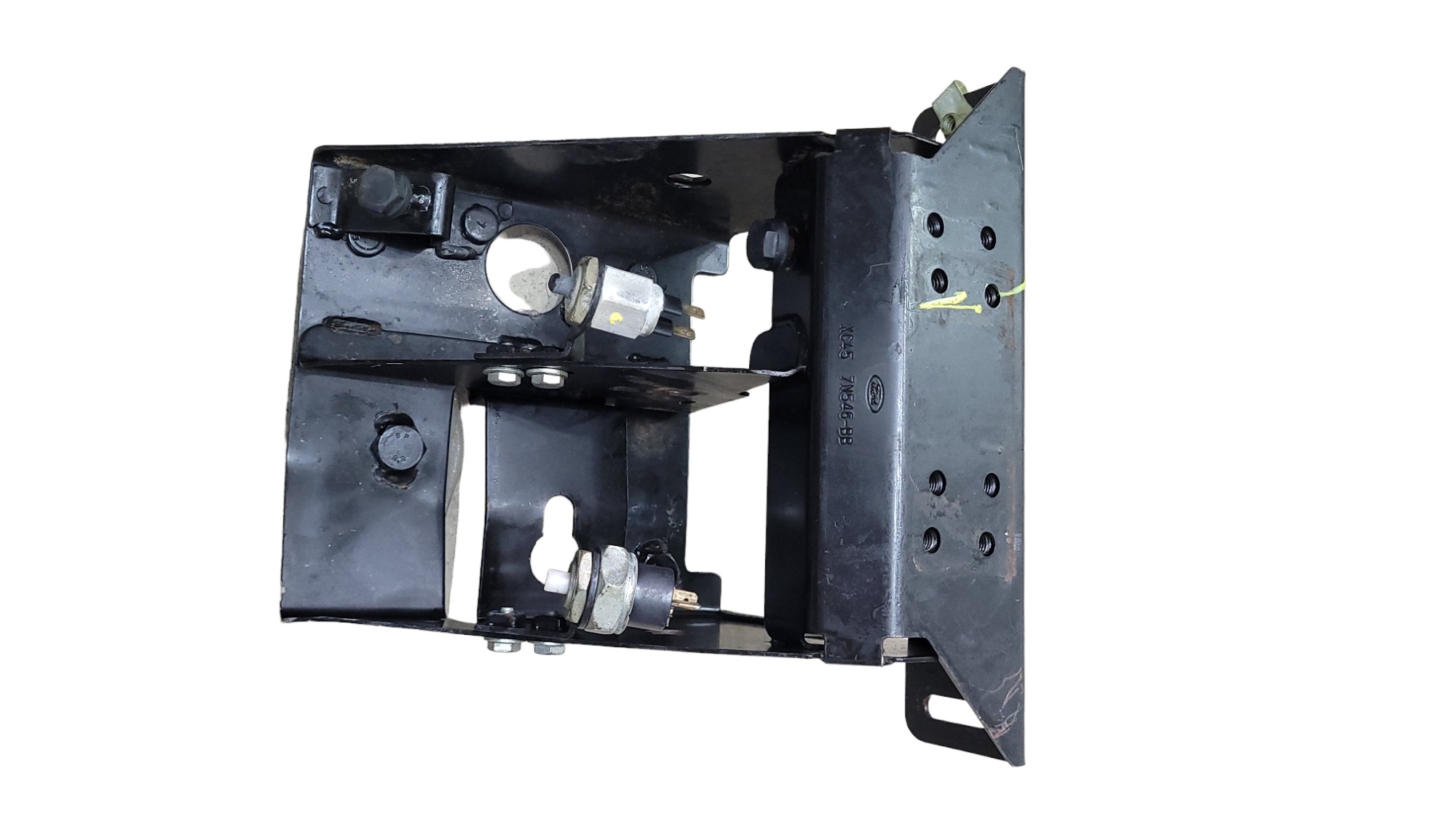 Suporte Pedaleira Ford Cargo Xc457n546bb 4