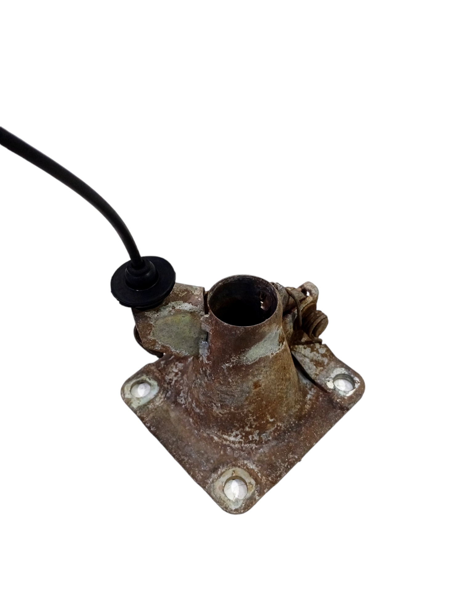 Fechadura Capô M Benz 1214 1418 1618 2