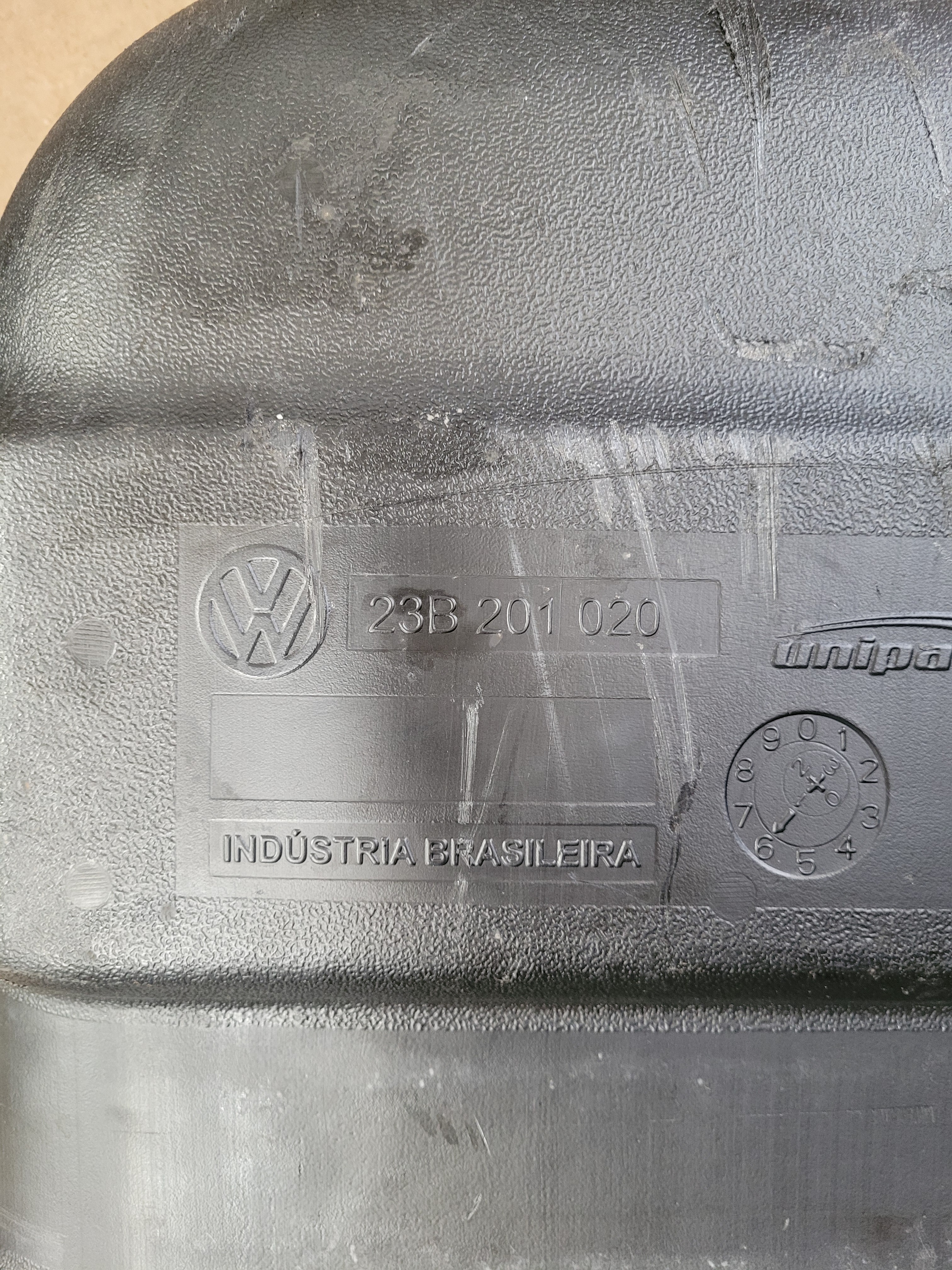 Tanque Combustível 300 L Arla Vw 23b201020 5