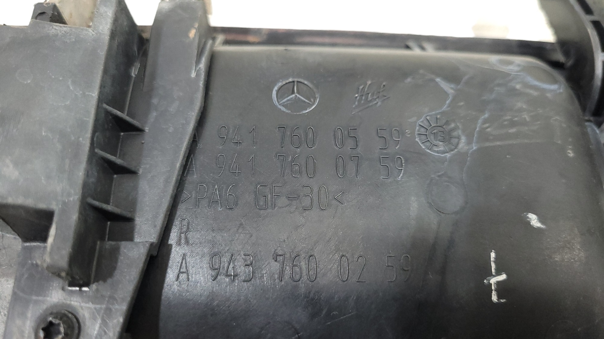 Maçaneta Externa Direita M Benz Axor A9417600559 5