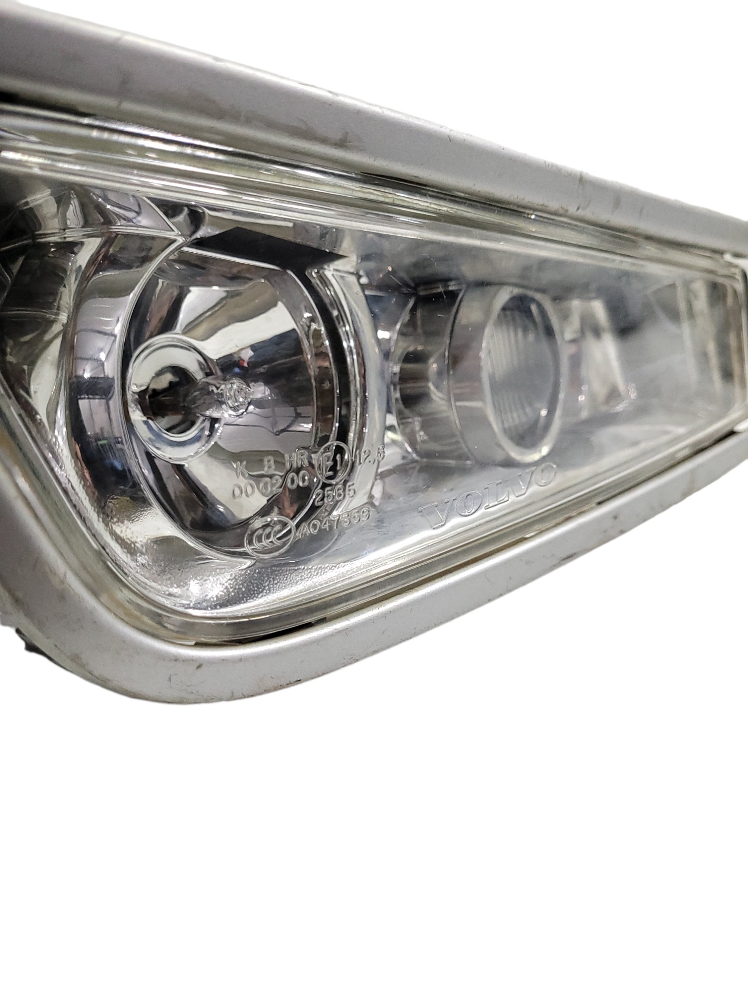 Farol Milha Direito Volvo Fh A047359 Transparente 6