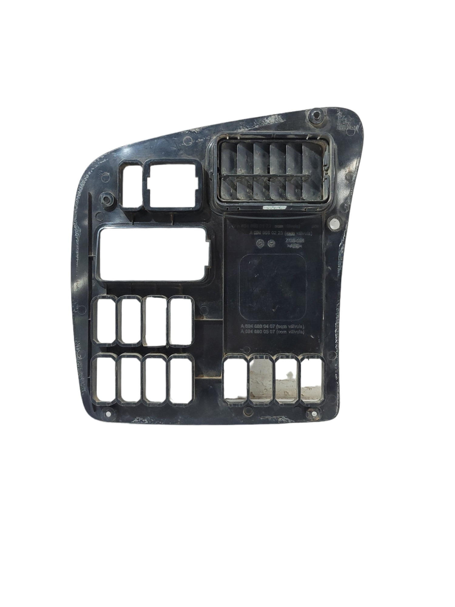 Moldura Painel Difusor Atego  Não Se Aplica 5