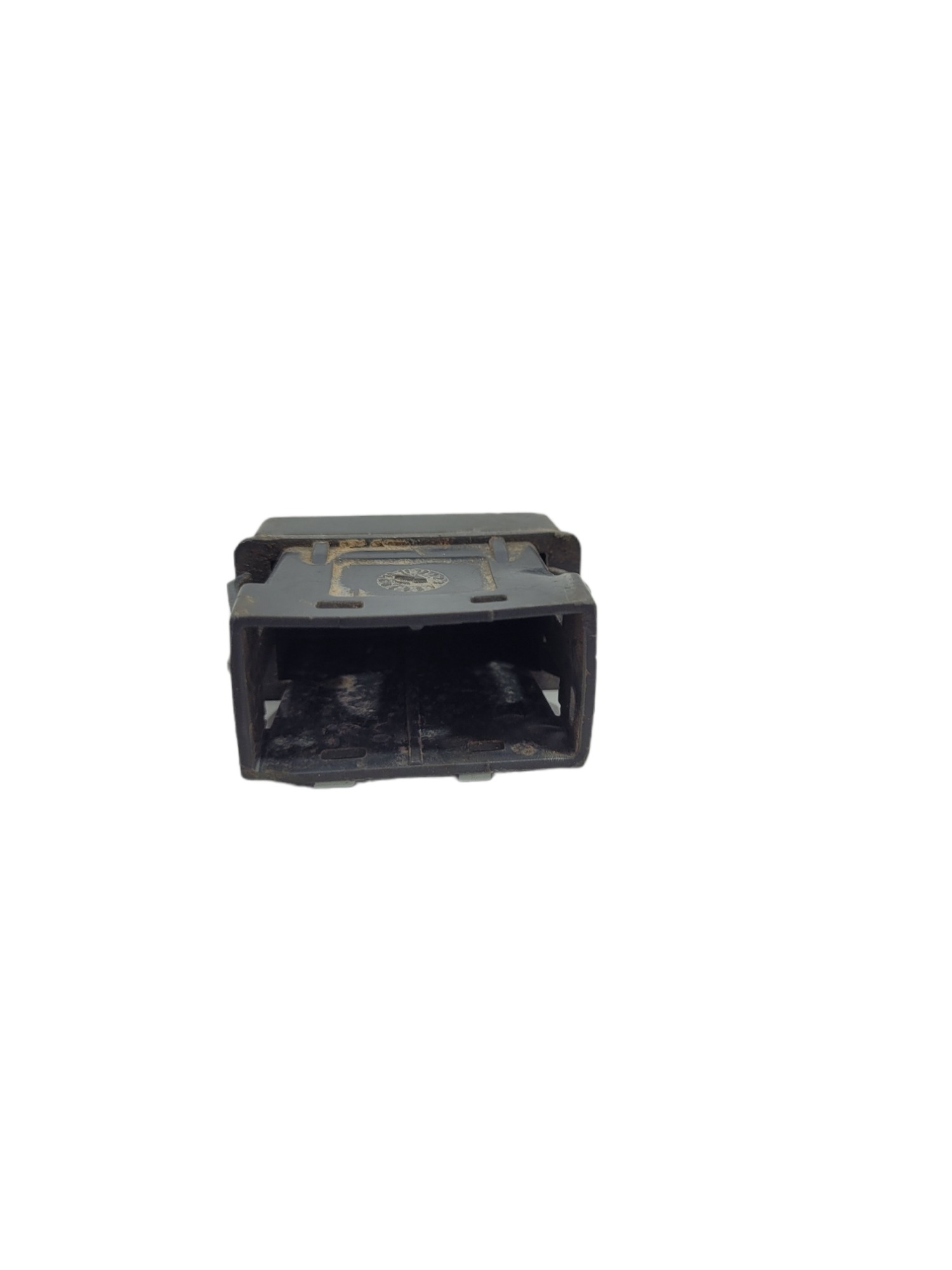 Tampa Cega Volvo Vm82483 085 Preto 5