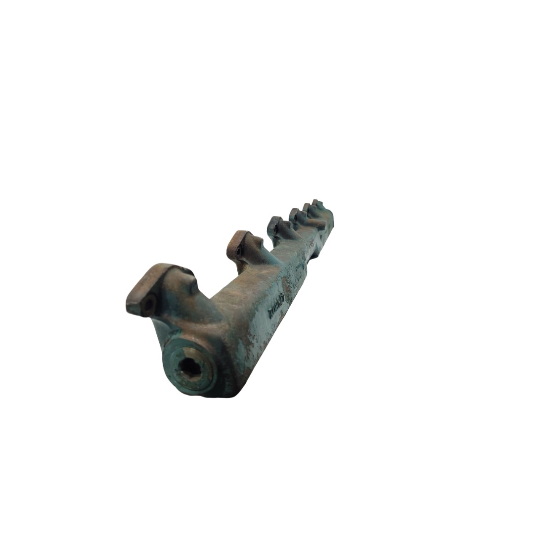 Coletor De Agua Volvo Td122479602 2