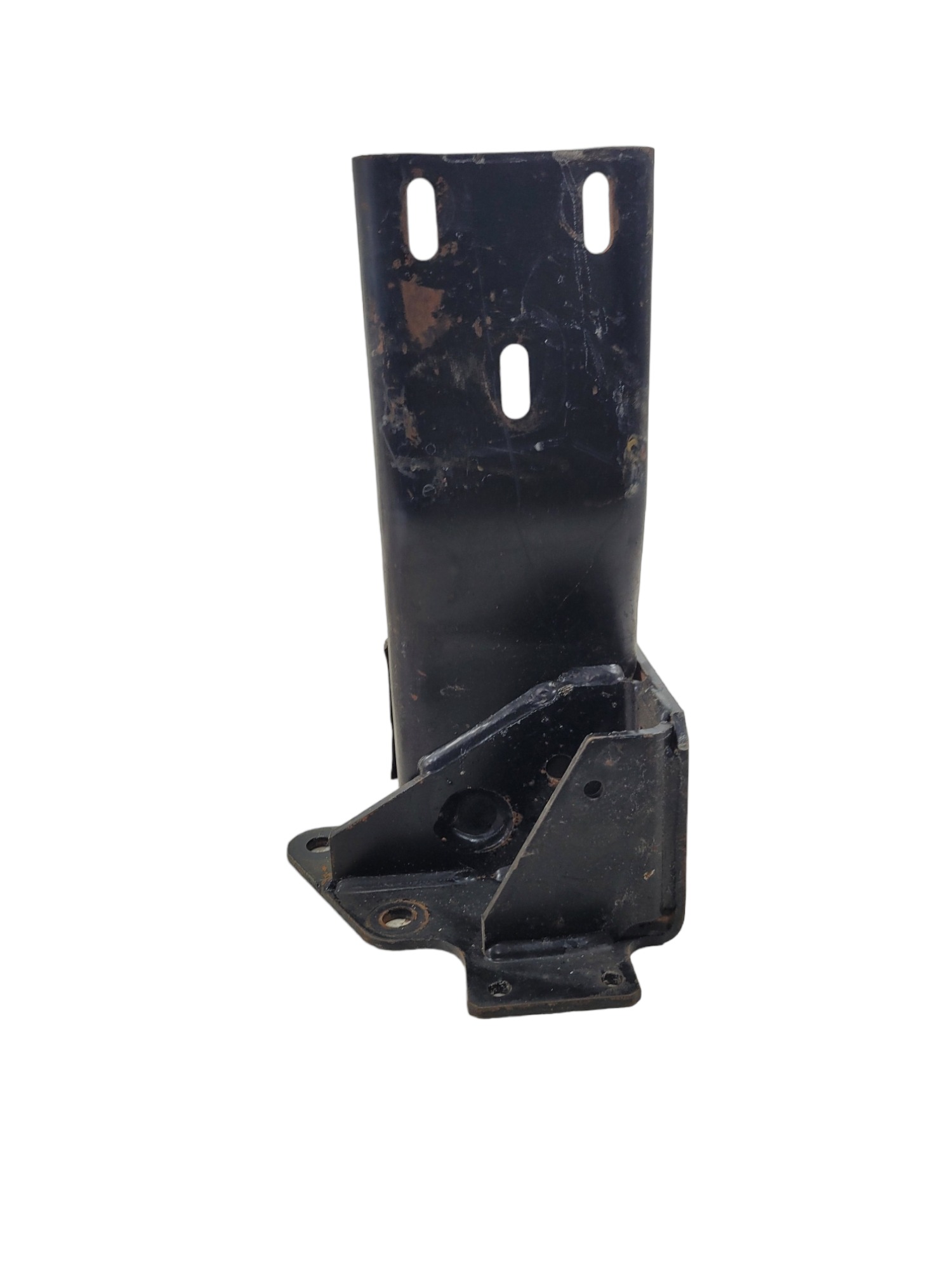 Suporte Esquerdo Parachoque M Benz Axor 1933 2008 Não Se Aplica 2
