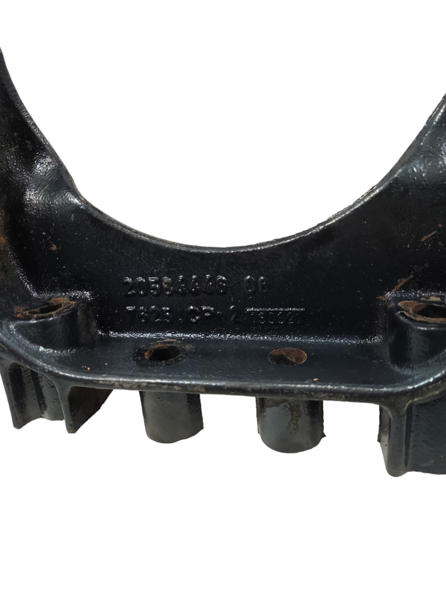 Suporte Tanque Volvo 20584446 5
