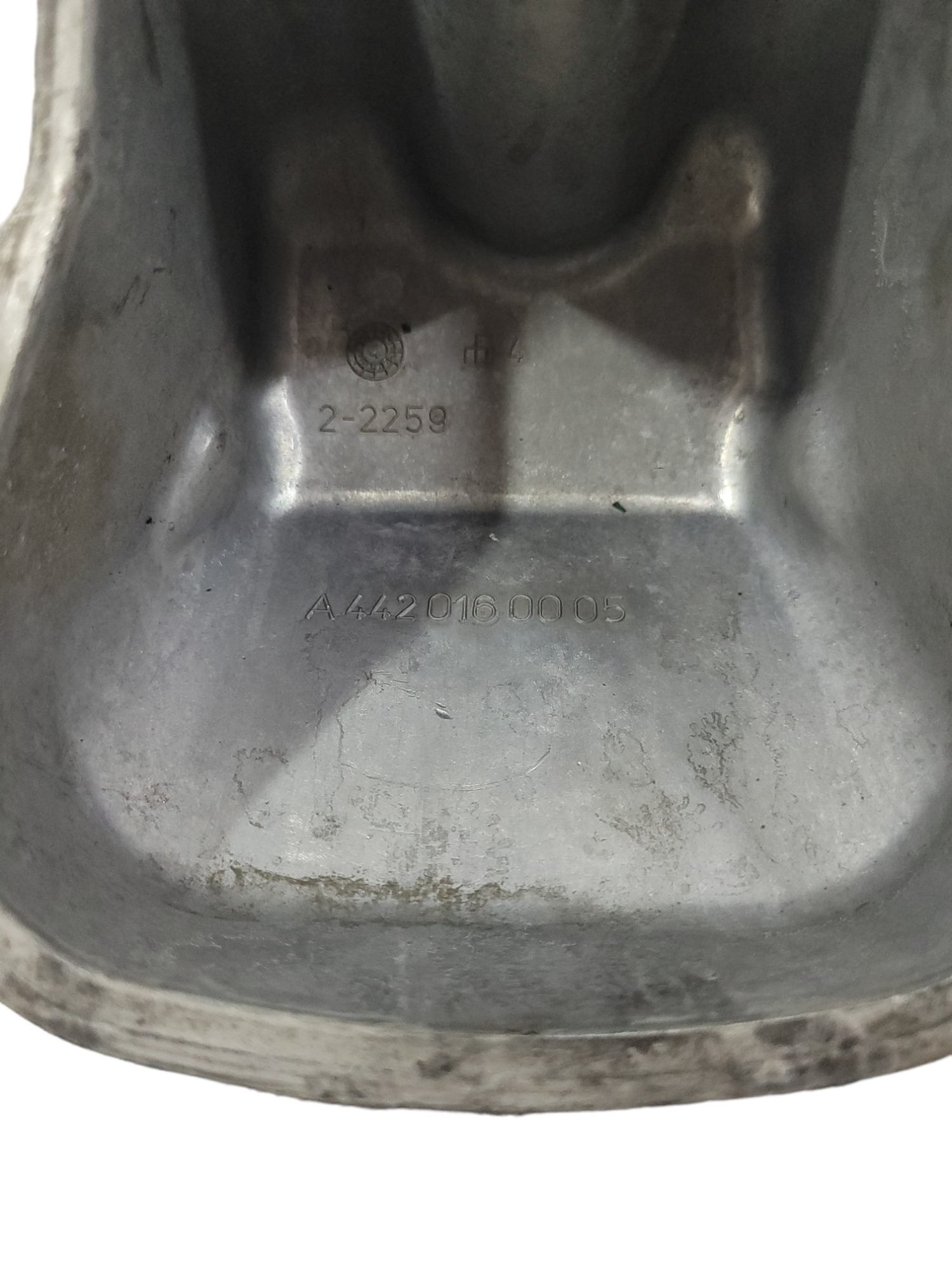 Tampa De Válvula M Benz 447 4420160005 5