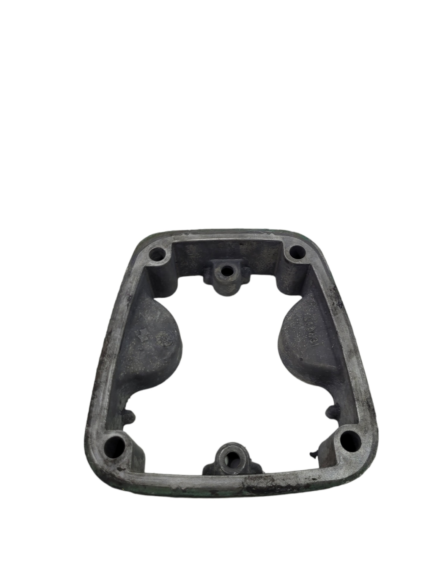 Suporte Tampa Válvula Volvo469431 4