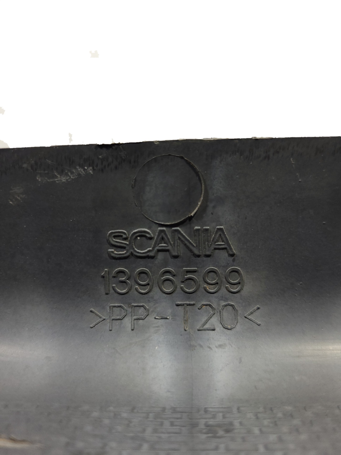 Estrutura Do Portaluvas Da Cabine Scania1396599 5