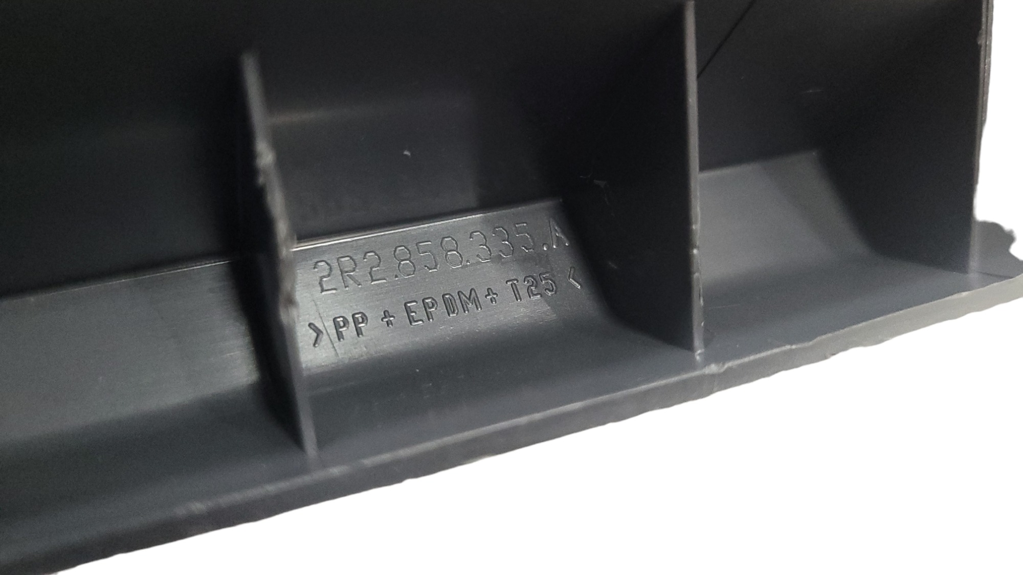 Cobertura Painel Instrumentos Vw Constellation 2r2858335a 5