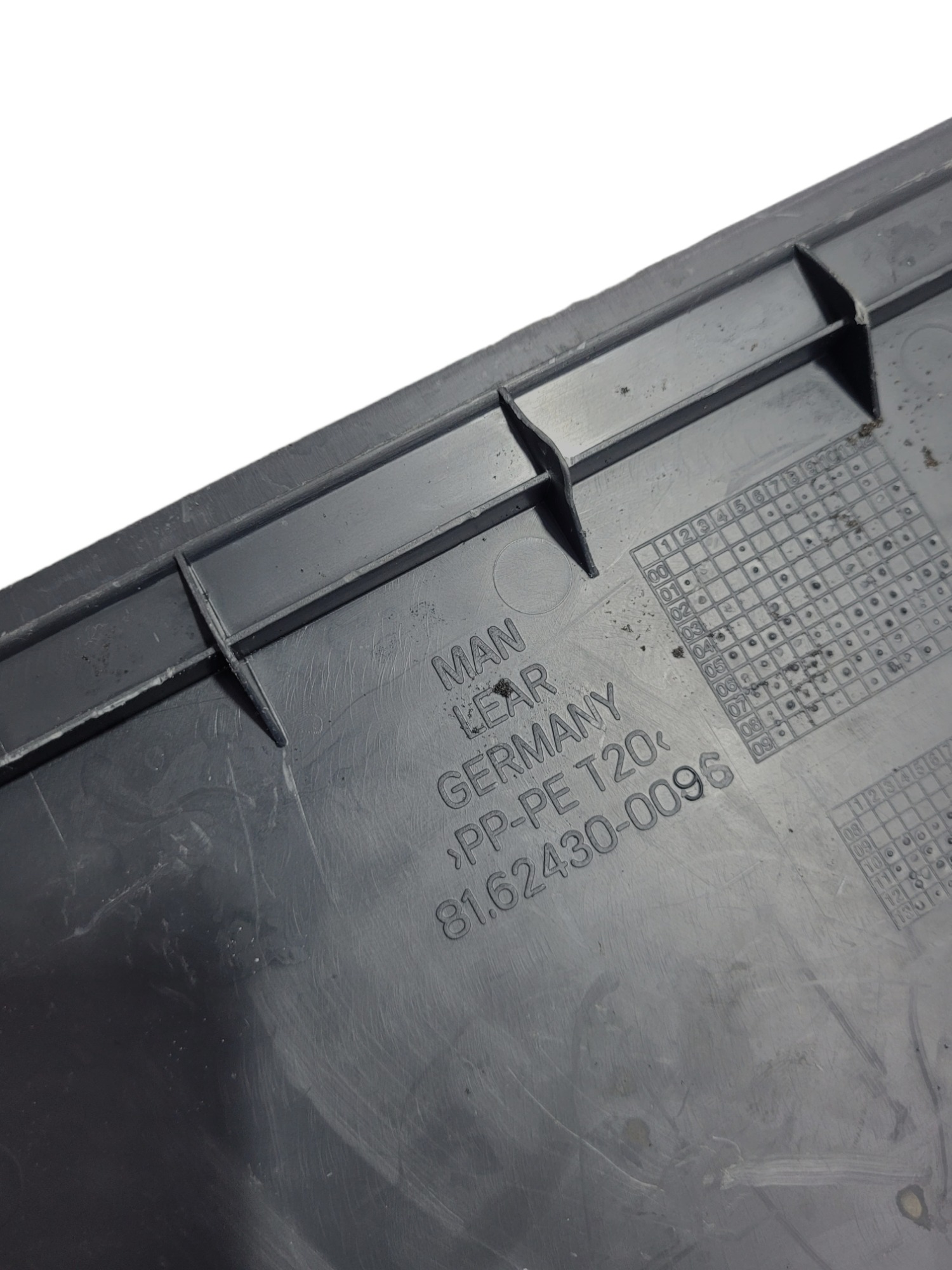 Moldura Interna Man Tgx 81624300096 3