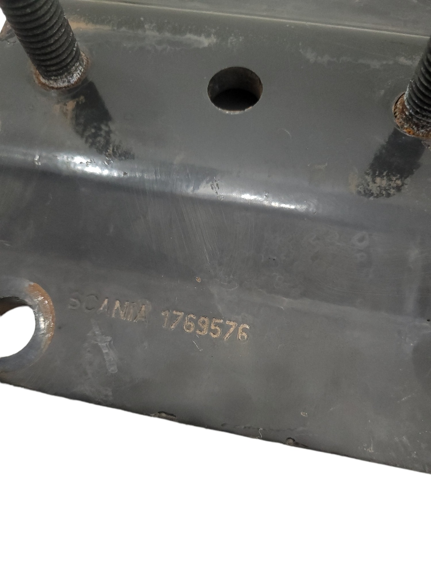 Suporte Cabine Direito Scania G420 2010 E 2011 1769576 5
