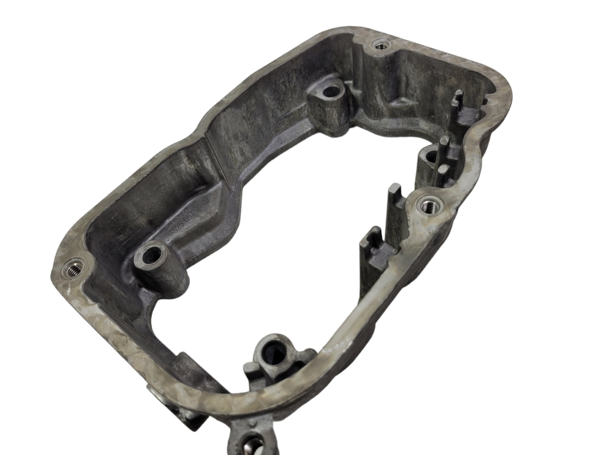 Sobretampa Válvula Inferior Motor Scania 440 1918525 6