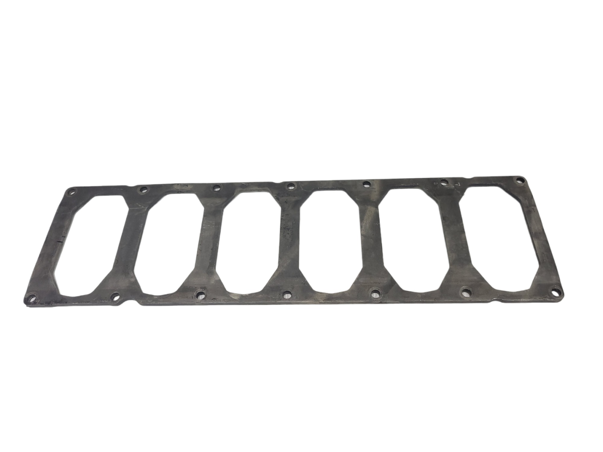 Defletor Carter Oleo Motor Cummins 3965764 1