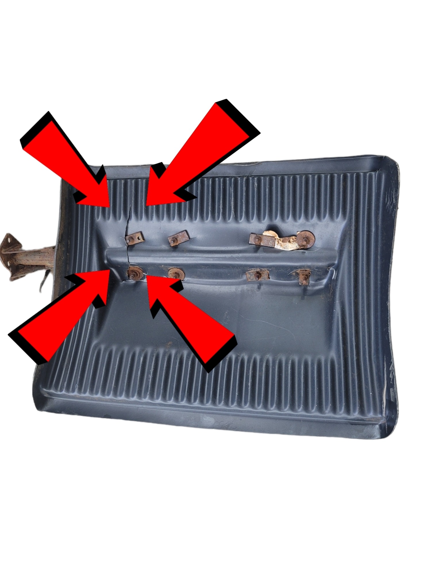Meio Paralama Dianteiro Volvo Ni Edc 006553 5