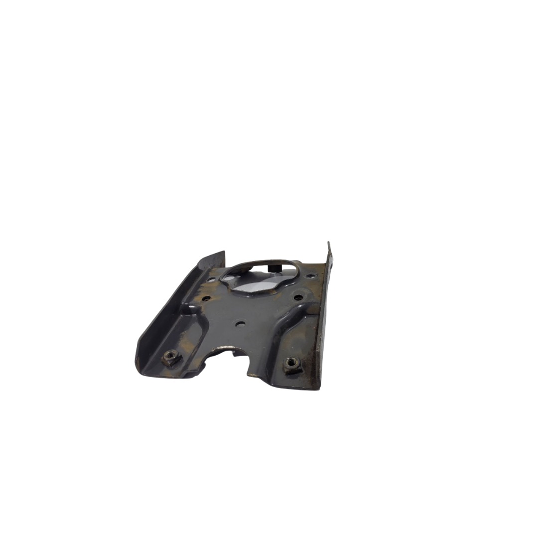 Suporte Do Bojo Do Farol Volvo Fh82259153 3