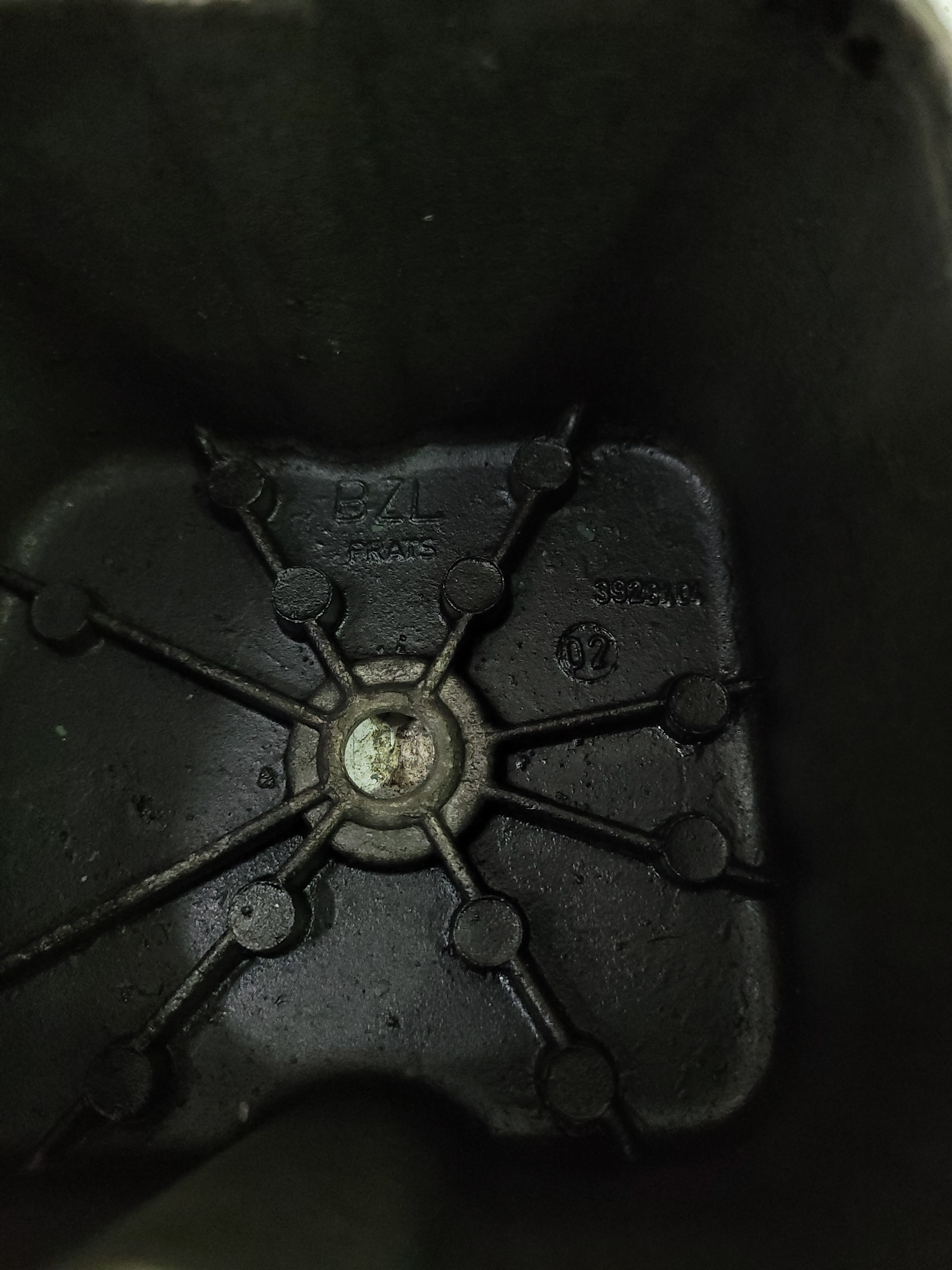 Tampa Válvula Motor Cummins3928404 5