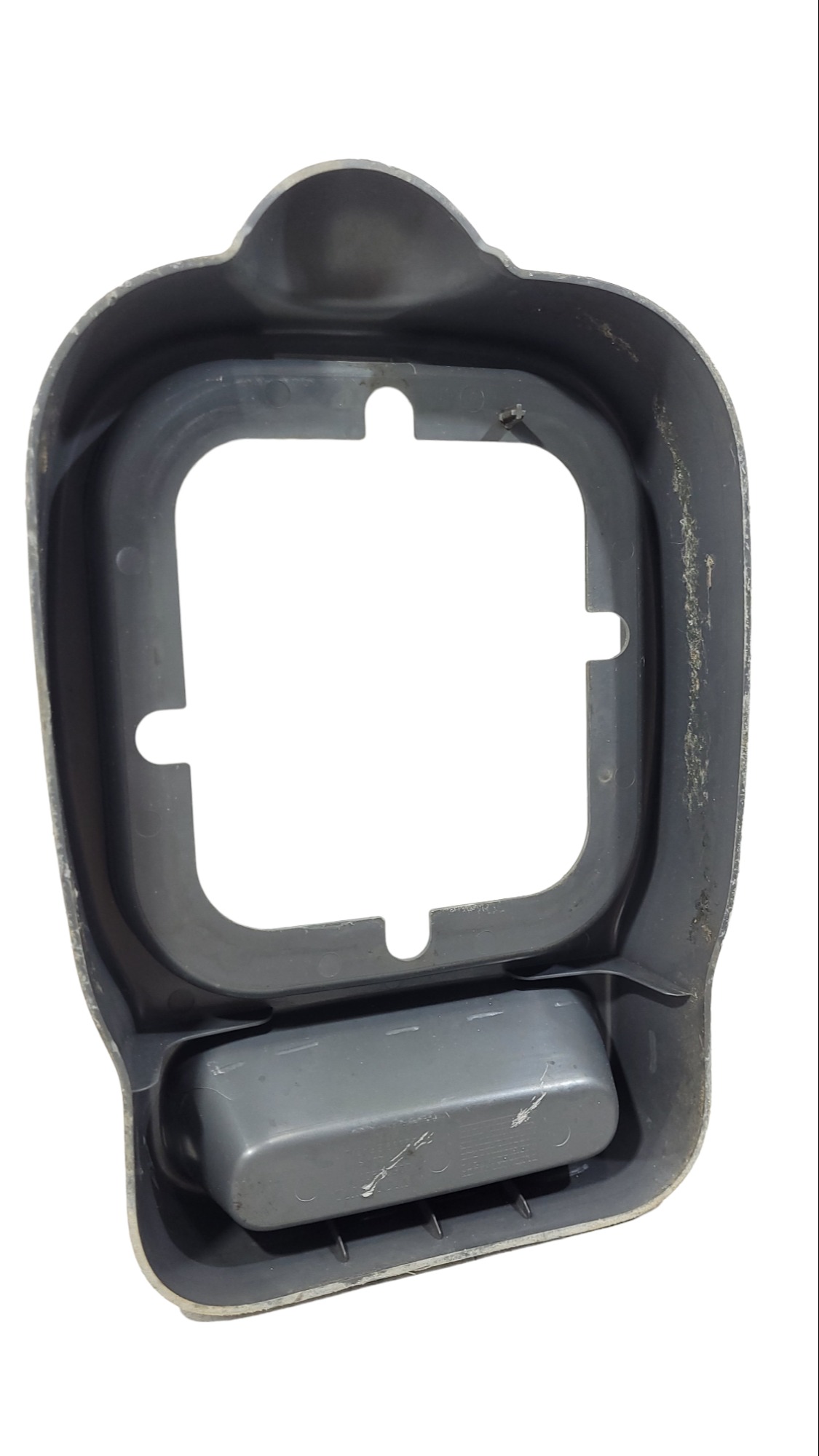 Moldura Cabine Volvo 20528907 4