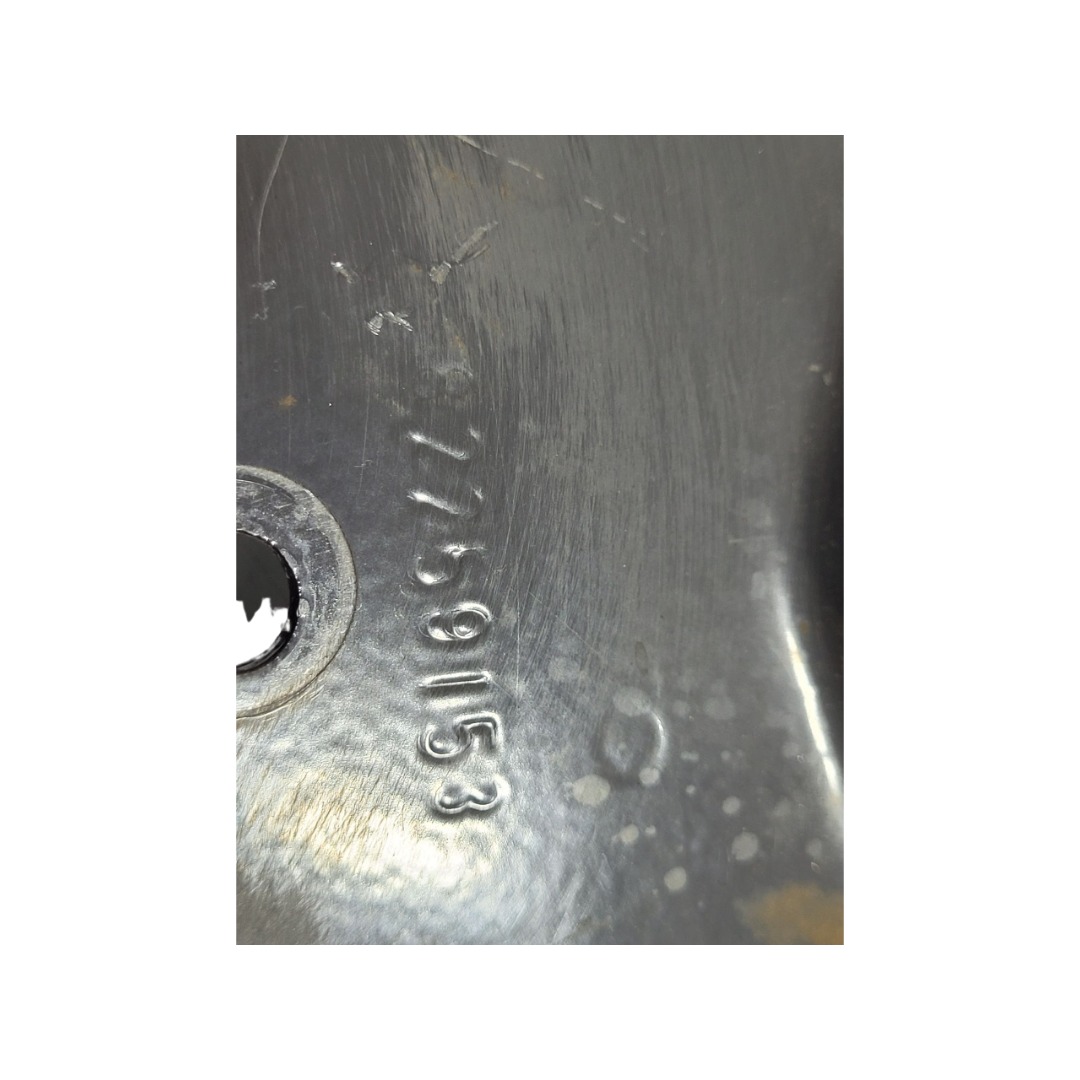 Suporte Do Bojo Do Farol Volvo Fh82259153 5