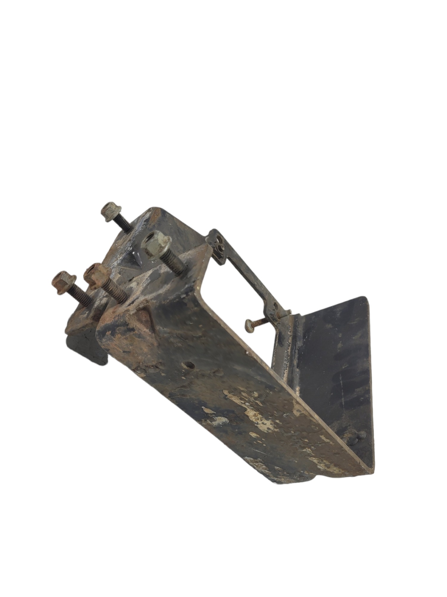 Suporte Bomba Arla  Ford Cargo _ 3