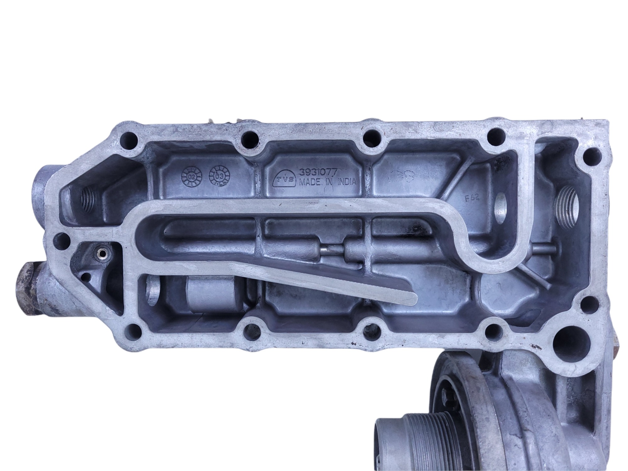 Carcaça Filtro Óleo Resfriador Motor Cummins Isb 3931077 2