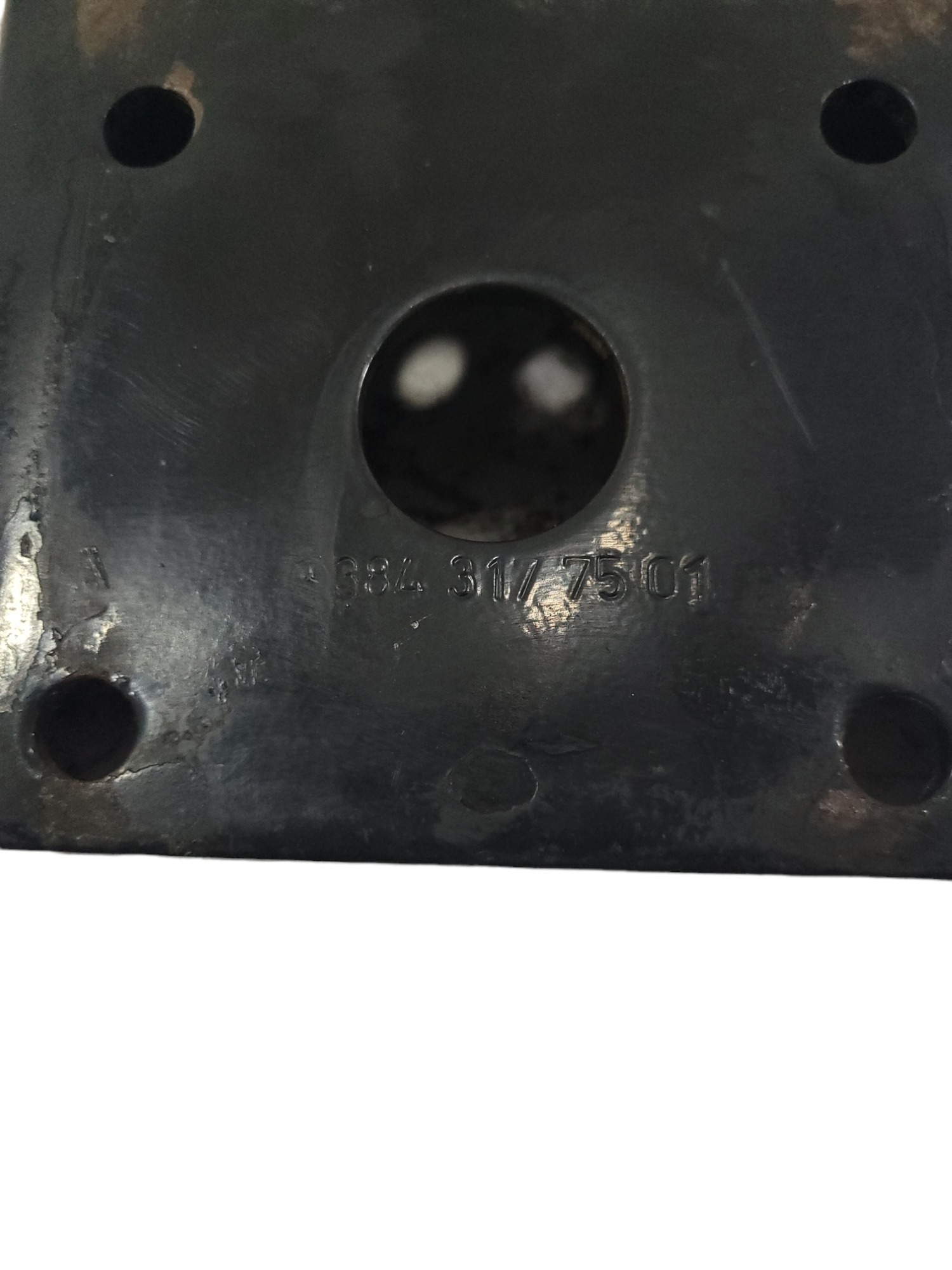 Suporte Cabine M Benz3843177501 5
