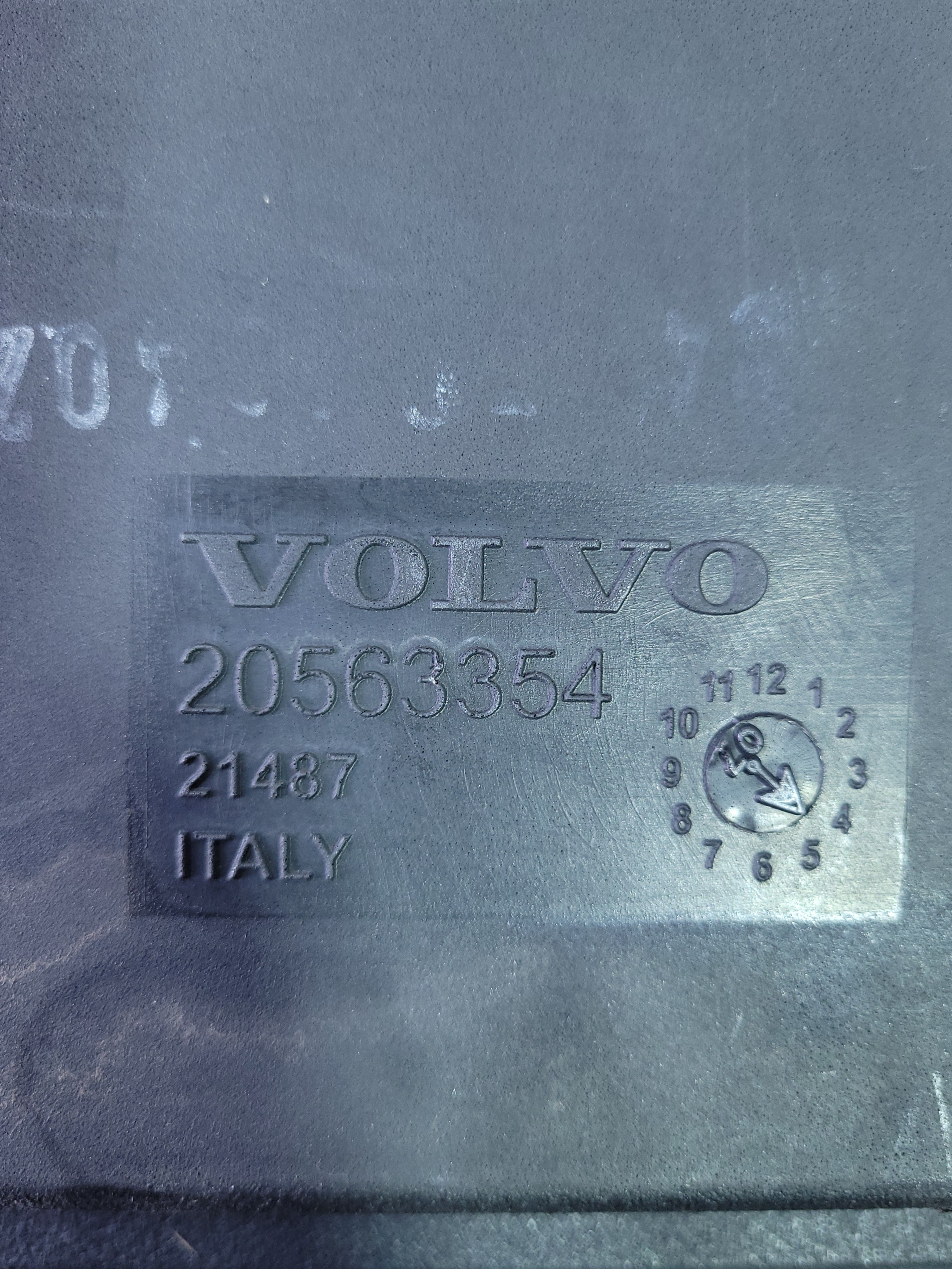 Duto Filtro De Ar Volvo 20563354 7