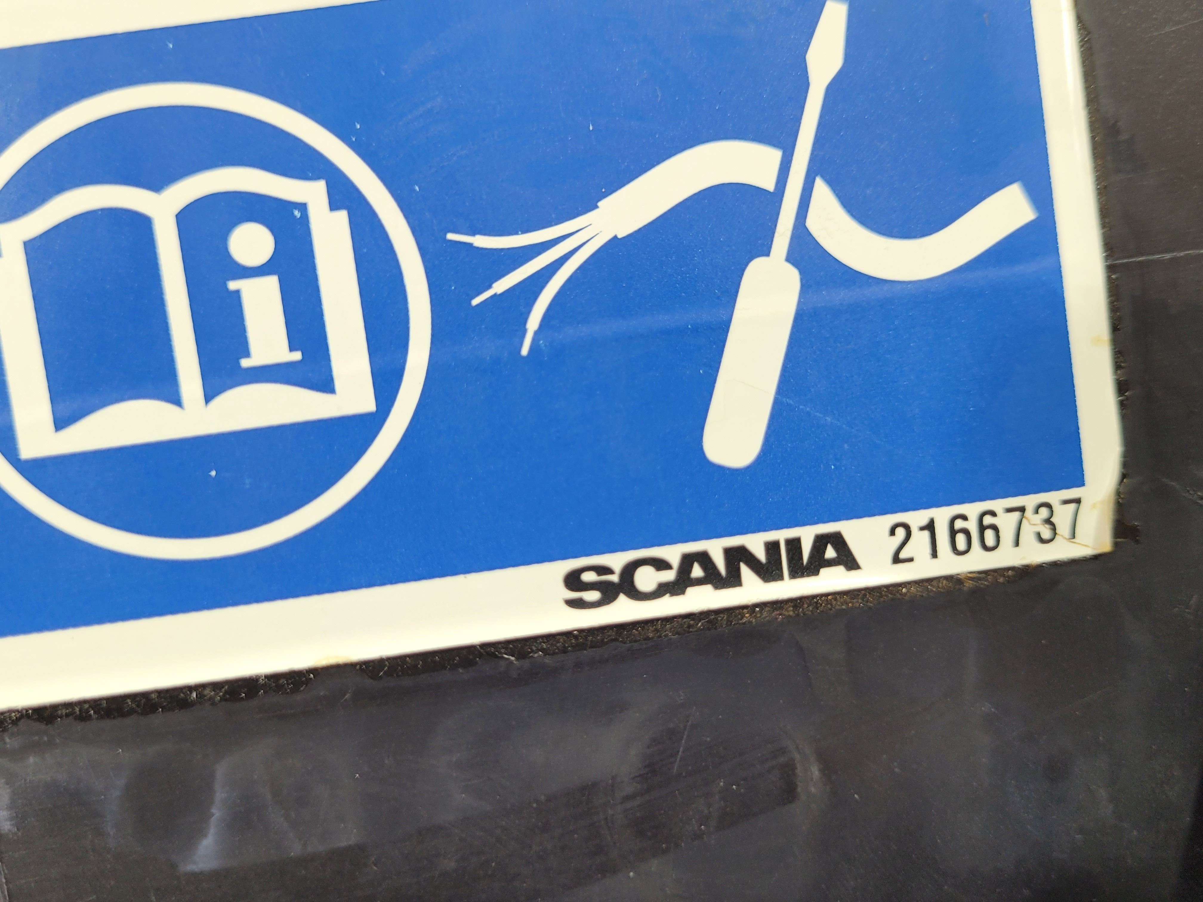 Tampa Caixa De Fusivel Scania2166737 5