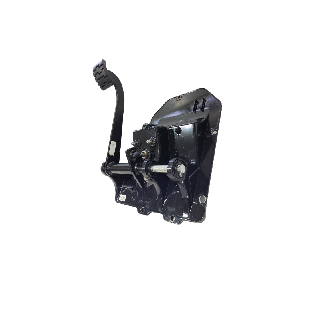 Suporte Da Pedaleira Volvo Fh New : 2