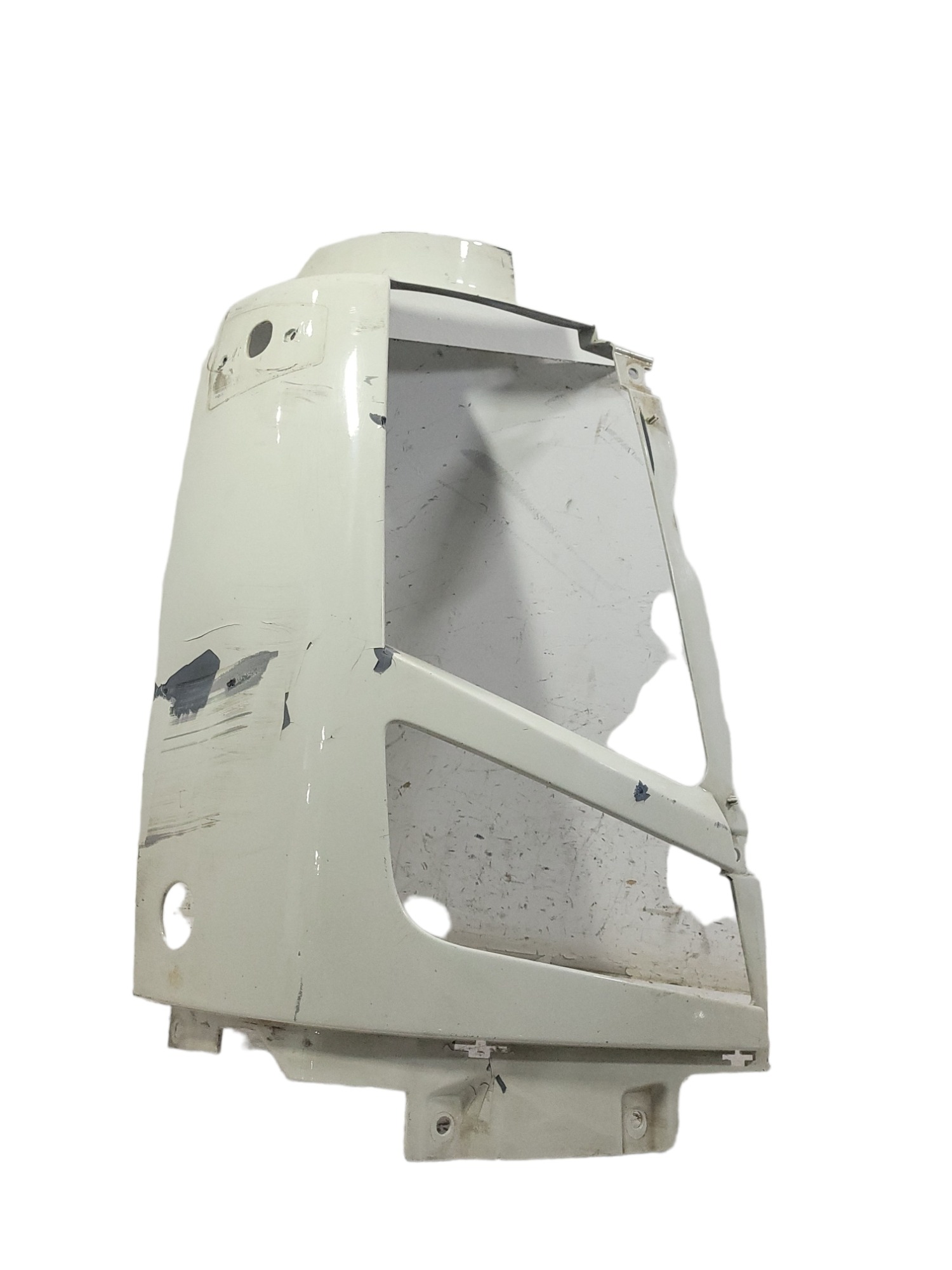Moldura Farol Direito Volvo Fh 82076266 1