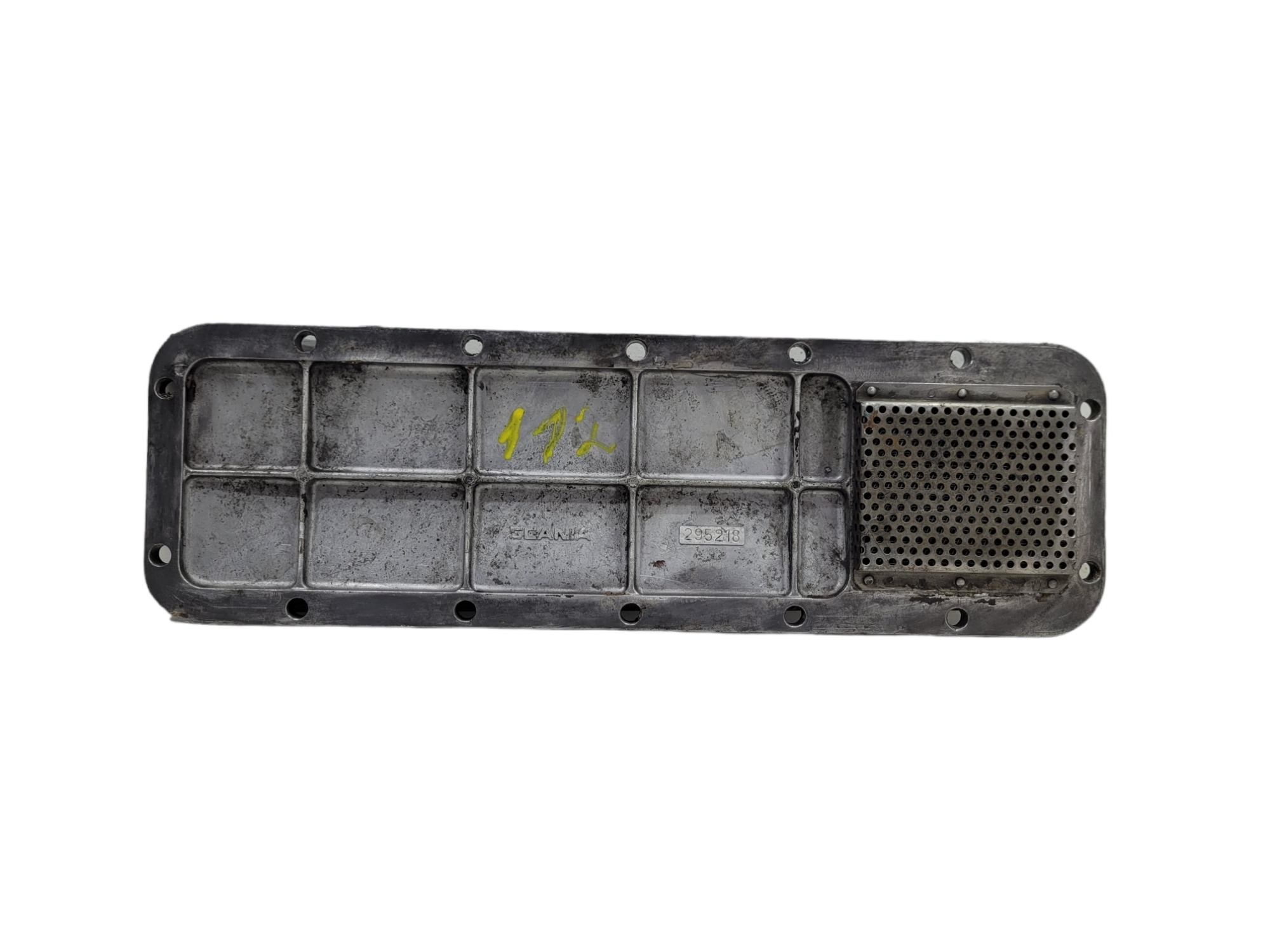 Tampa Lateral Motor Scania 113 295218 4
