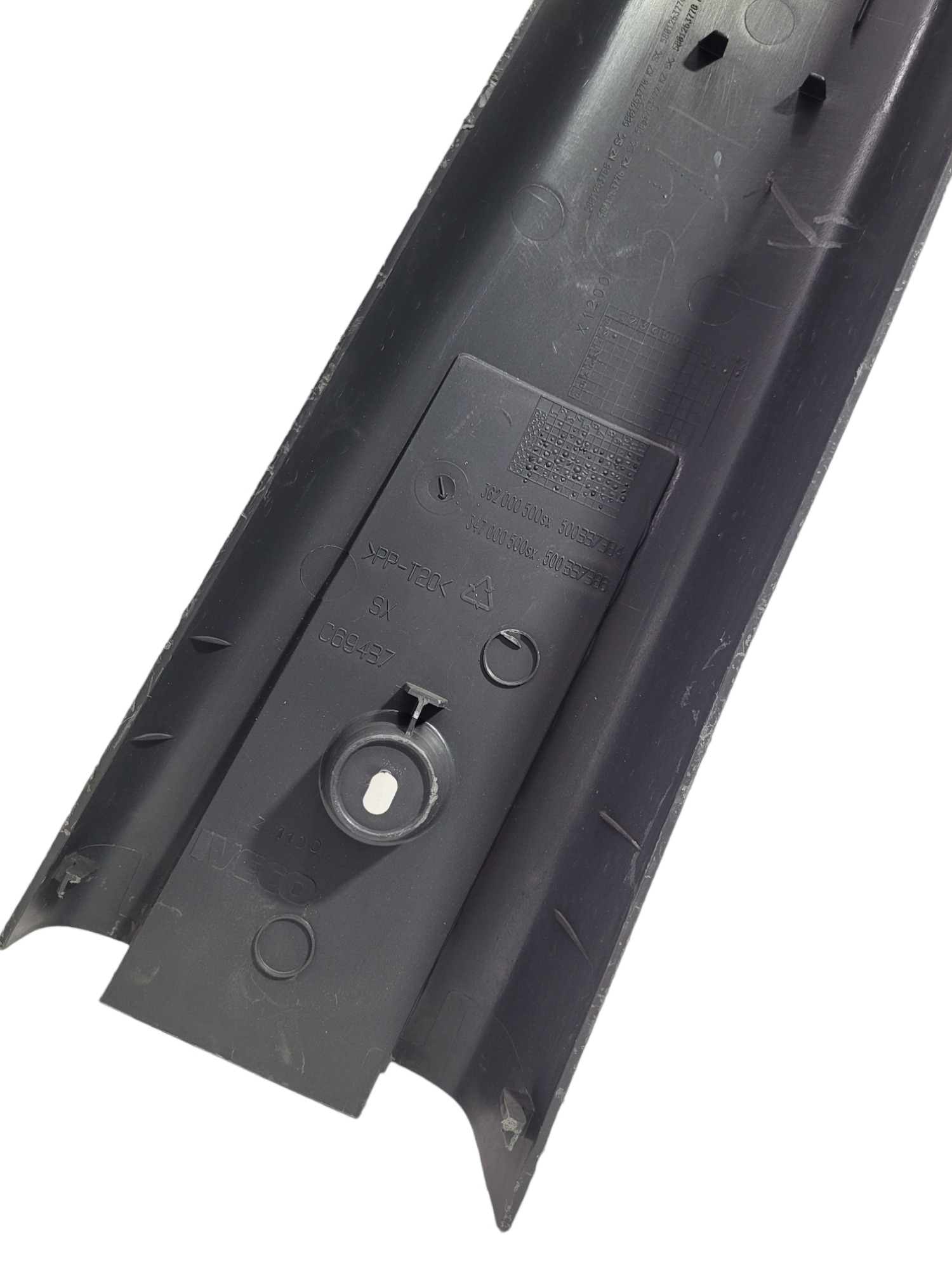Moldura Coluna Central Esquerda Iveco Daily  500337384 5