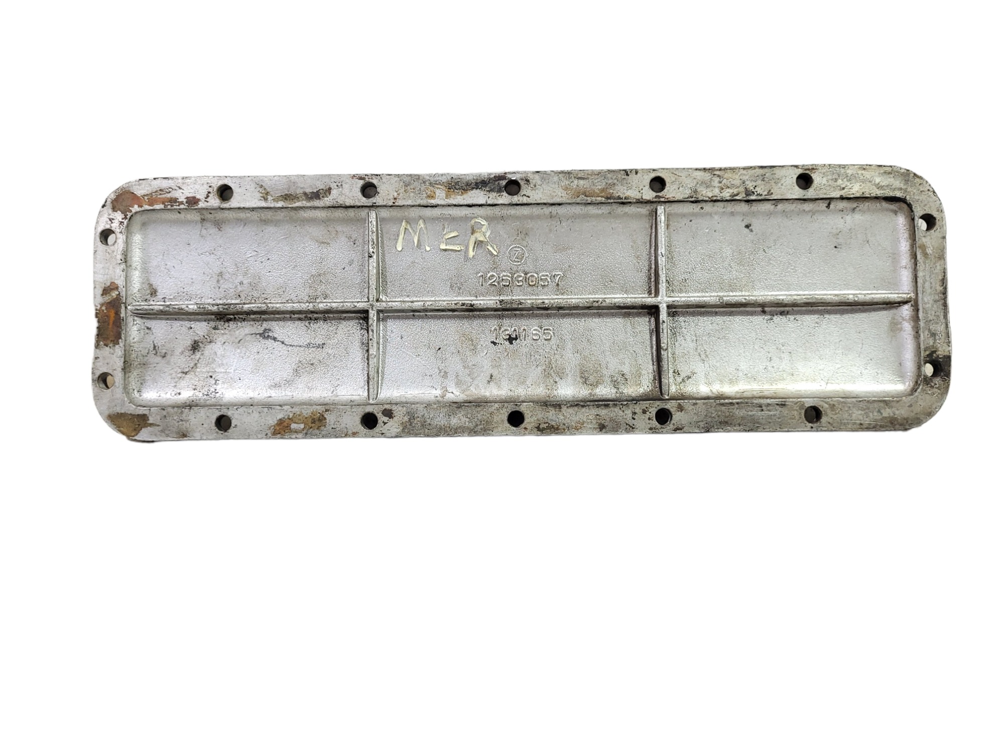 Tampa Lateral Motor Scania 1253057 4