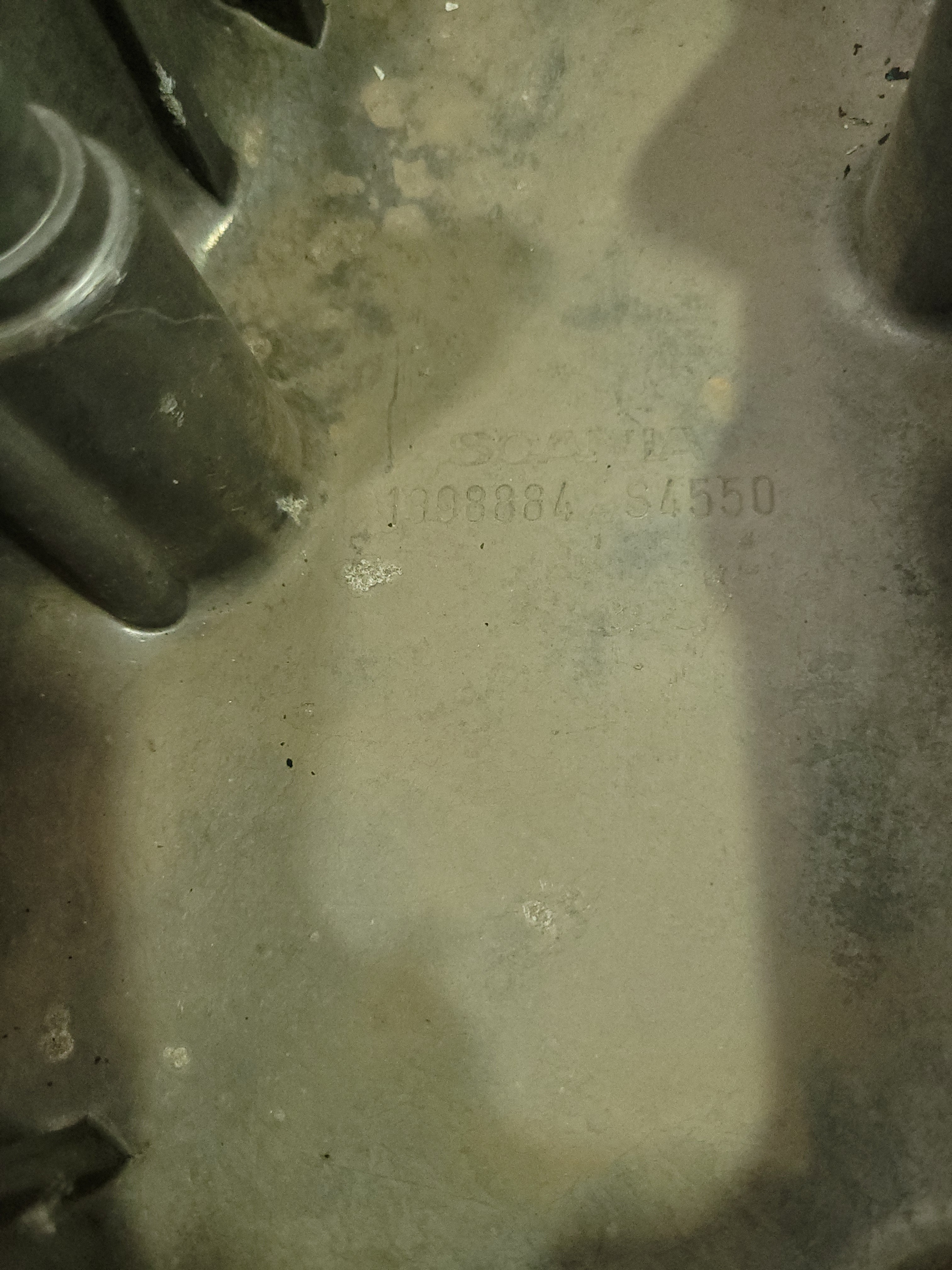 Tampa De Valvula Superior Do Motor Scania 1241398884 5