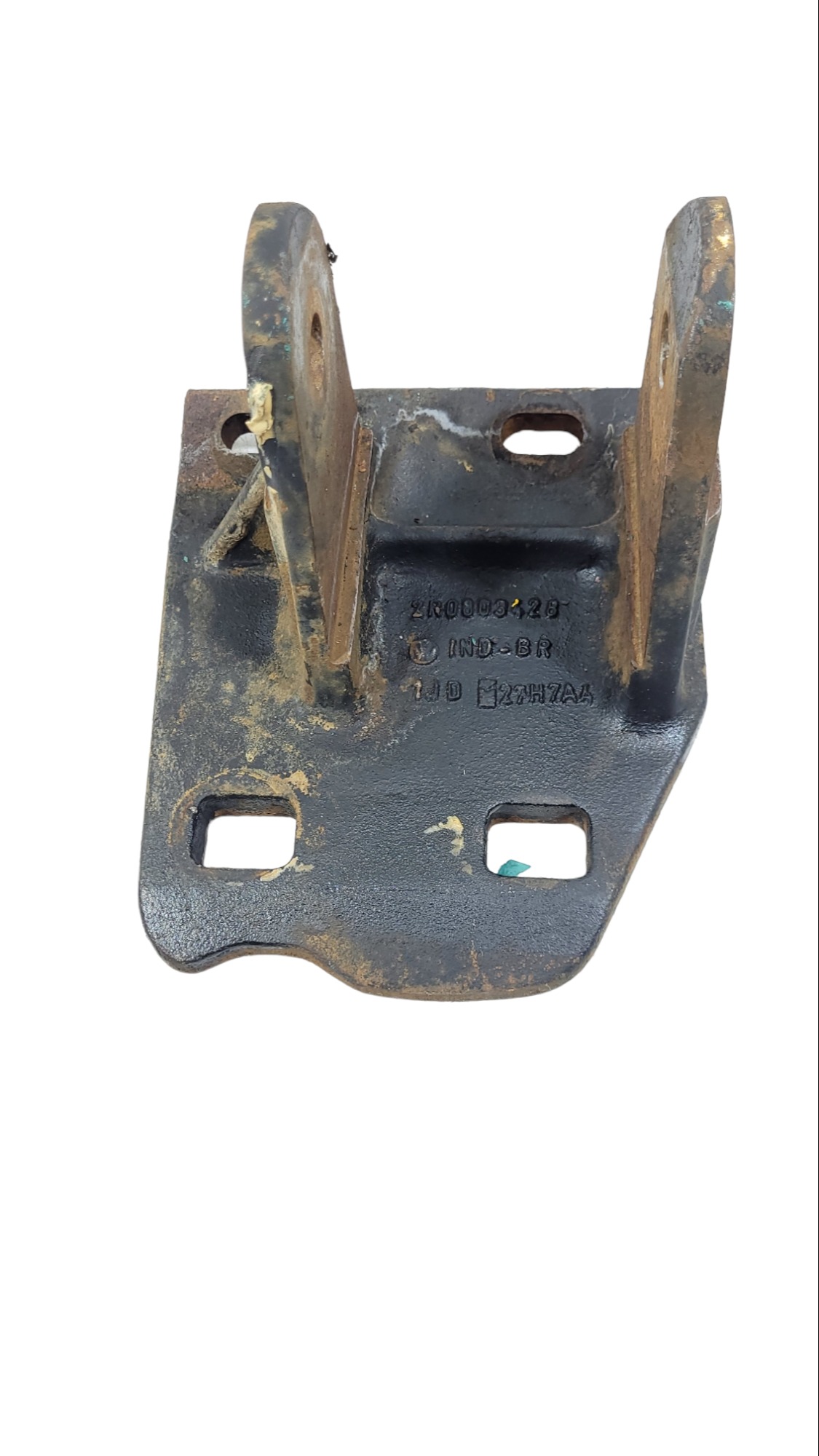 Suporte Fixação Cabine Direito Vw 8120 2010 2r0803428 5