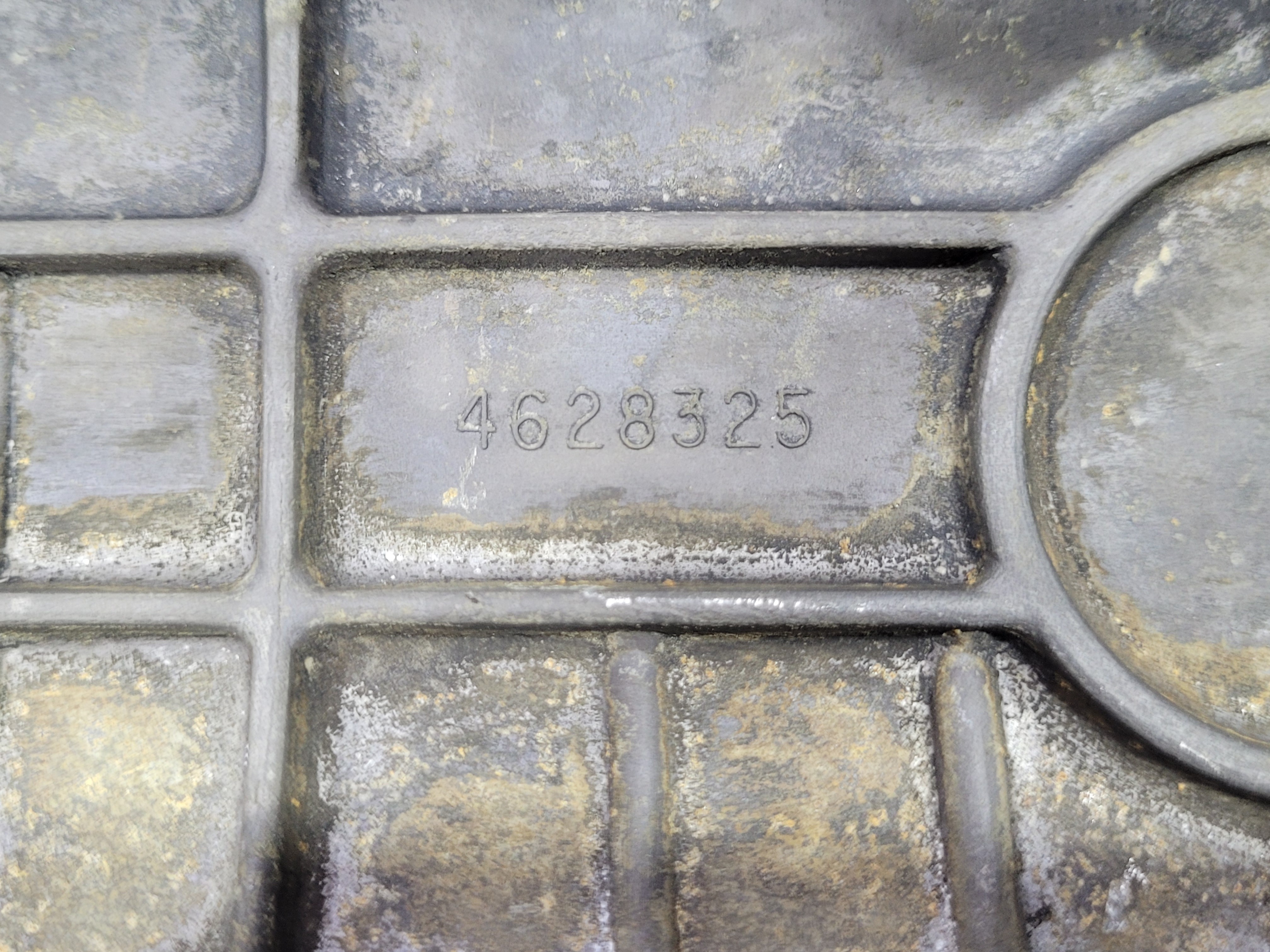 Tampa De Válvula Iveco 4628325 5