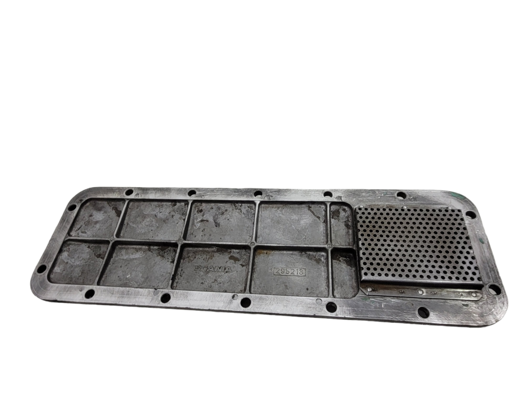 Tampa Lateral Motor Scania 113 295218 4