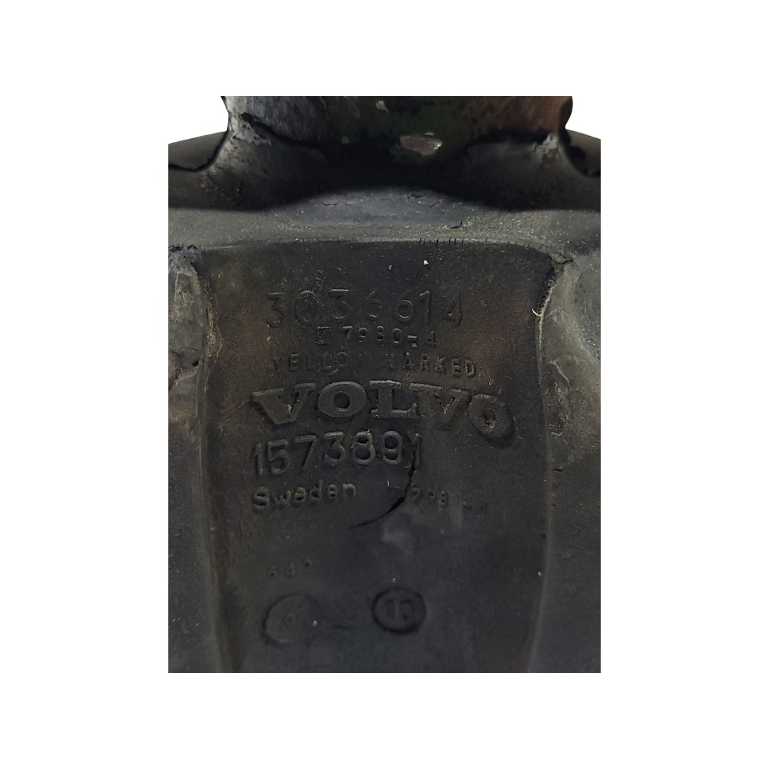 Coxim Traseiro Motor Volvo  3036614 7