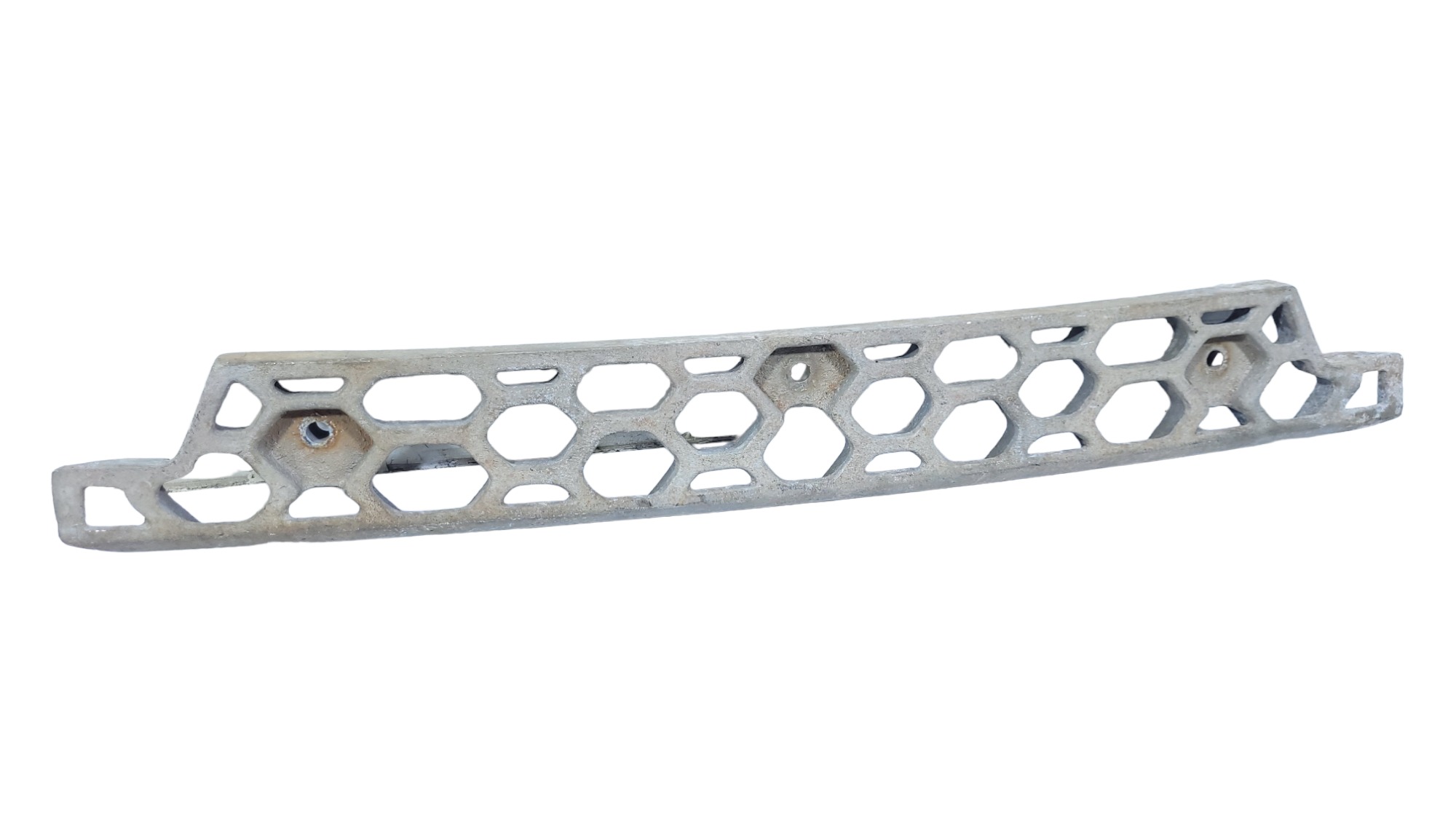 Pisante Parachoque Ford Cargo 2