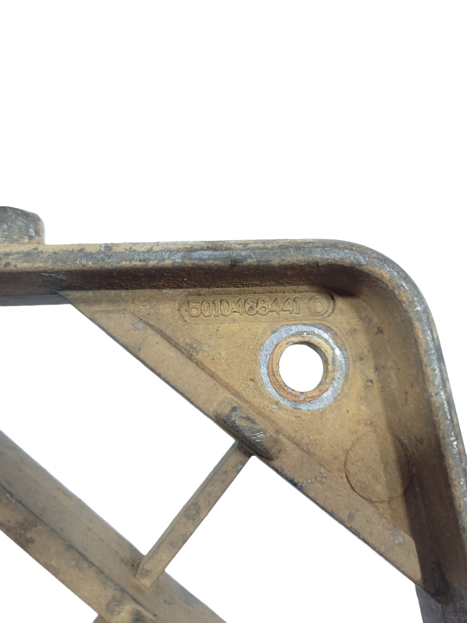 Estribo Volvo Vm 5010468441 5