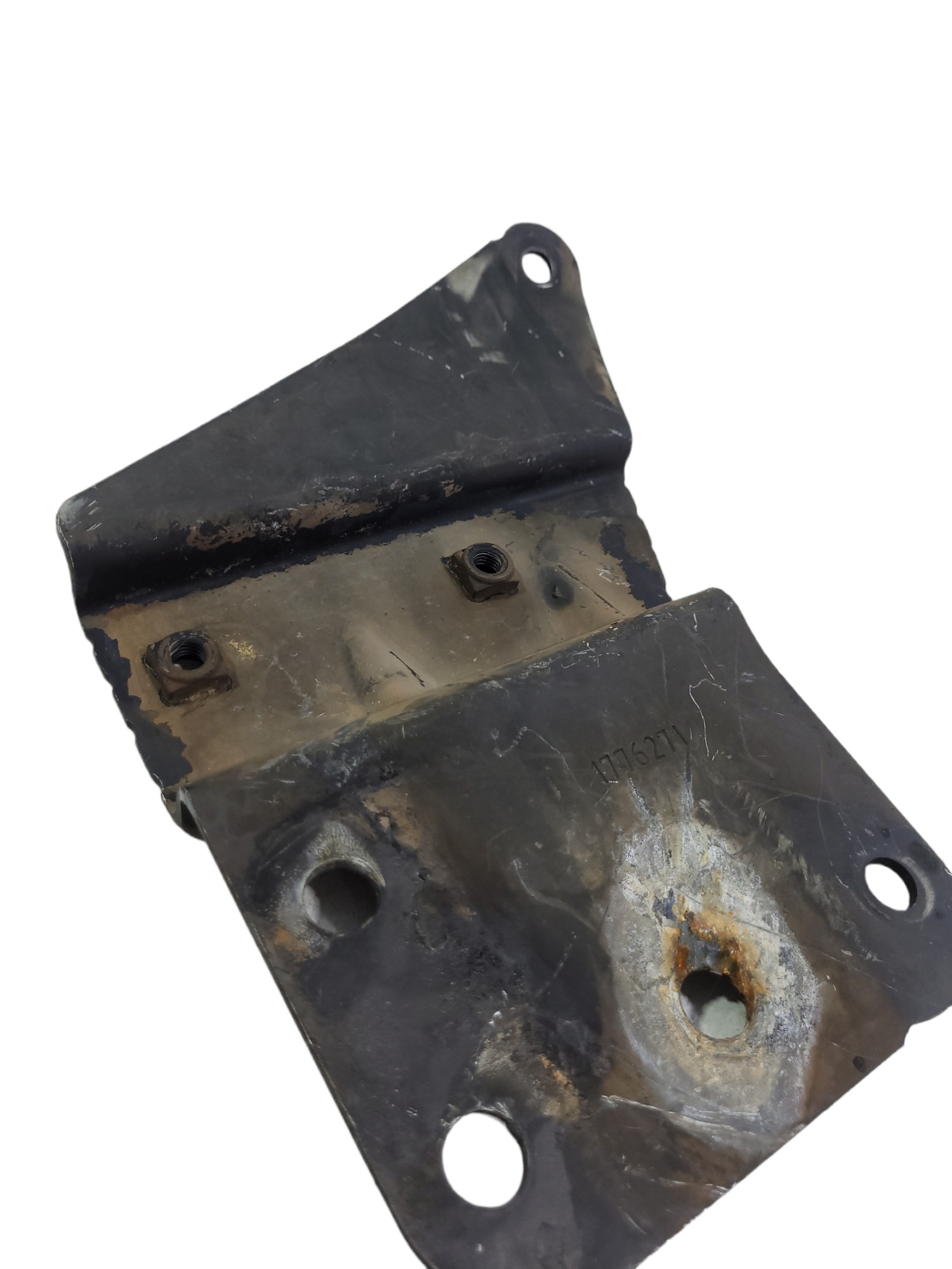 Suporte Inferior Fixação Radiador Direito Scania 114 124 4