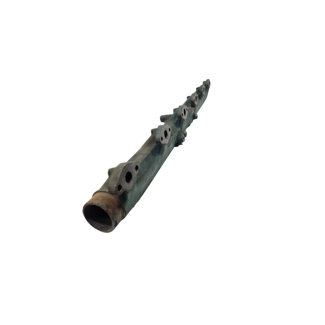 Coletor De Agua Volvo Td122479602 4
