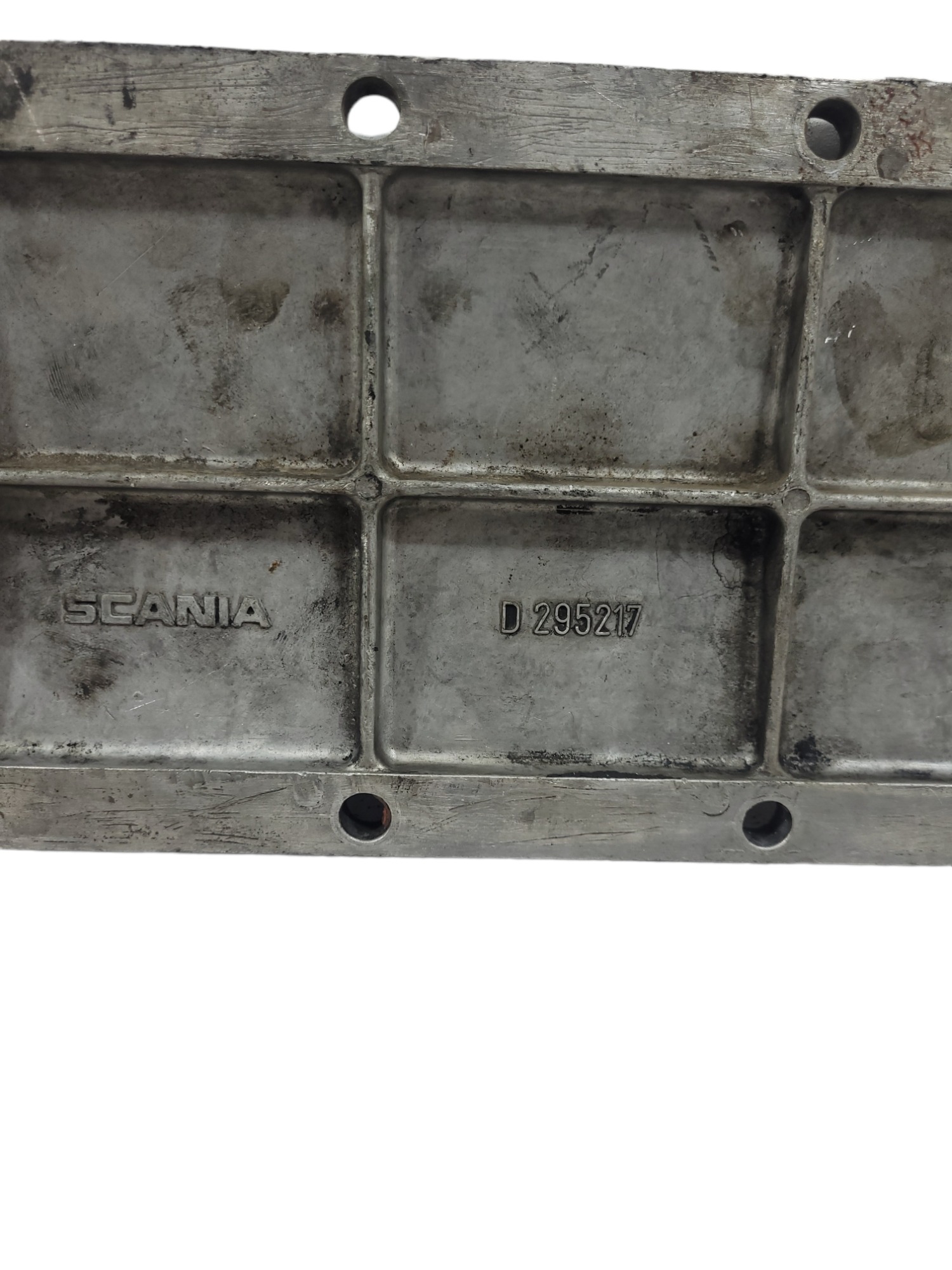 Tampa Lateral Motor Scaniad295217 5