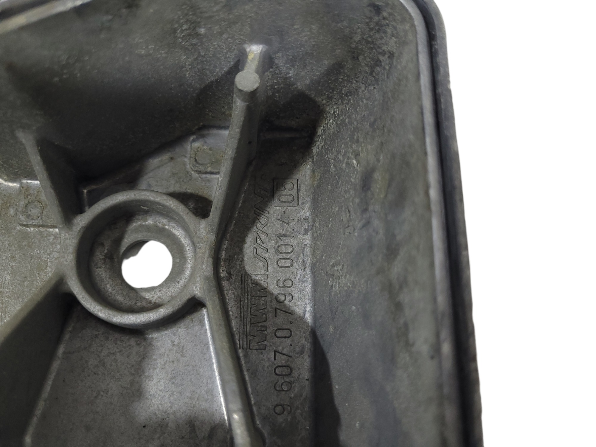 Tampa Cabeçote Motor Mwm 6 Cilindros / 96070796001405 5