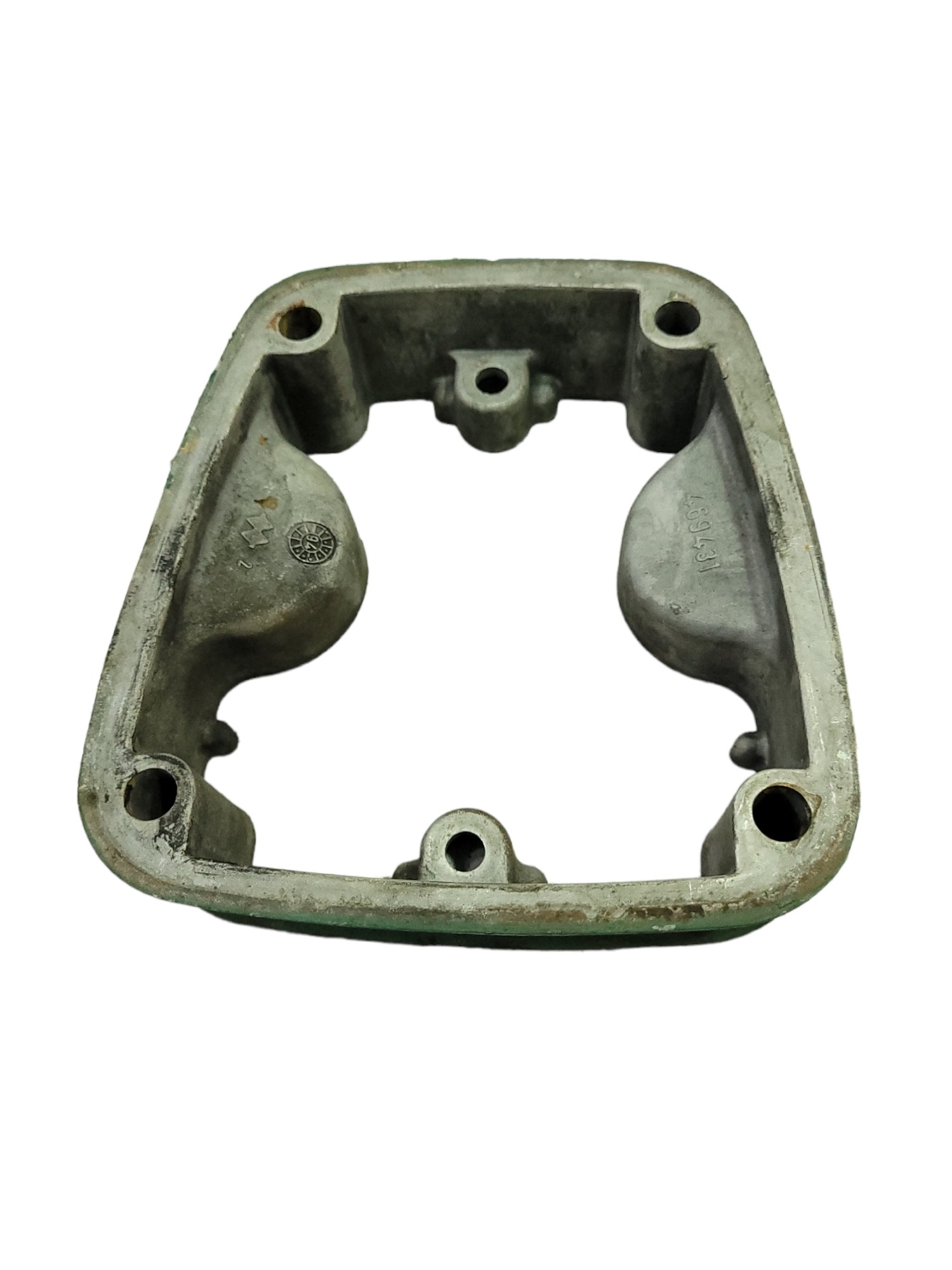 Suporte Tampa Válvula Volvo Nl469431 1