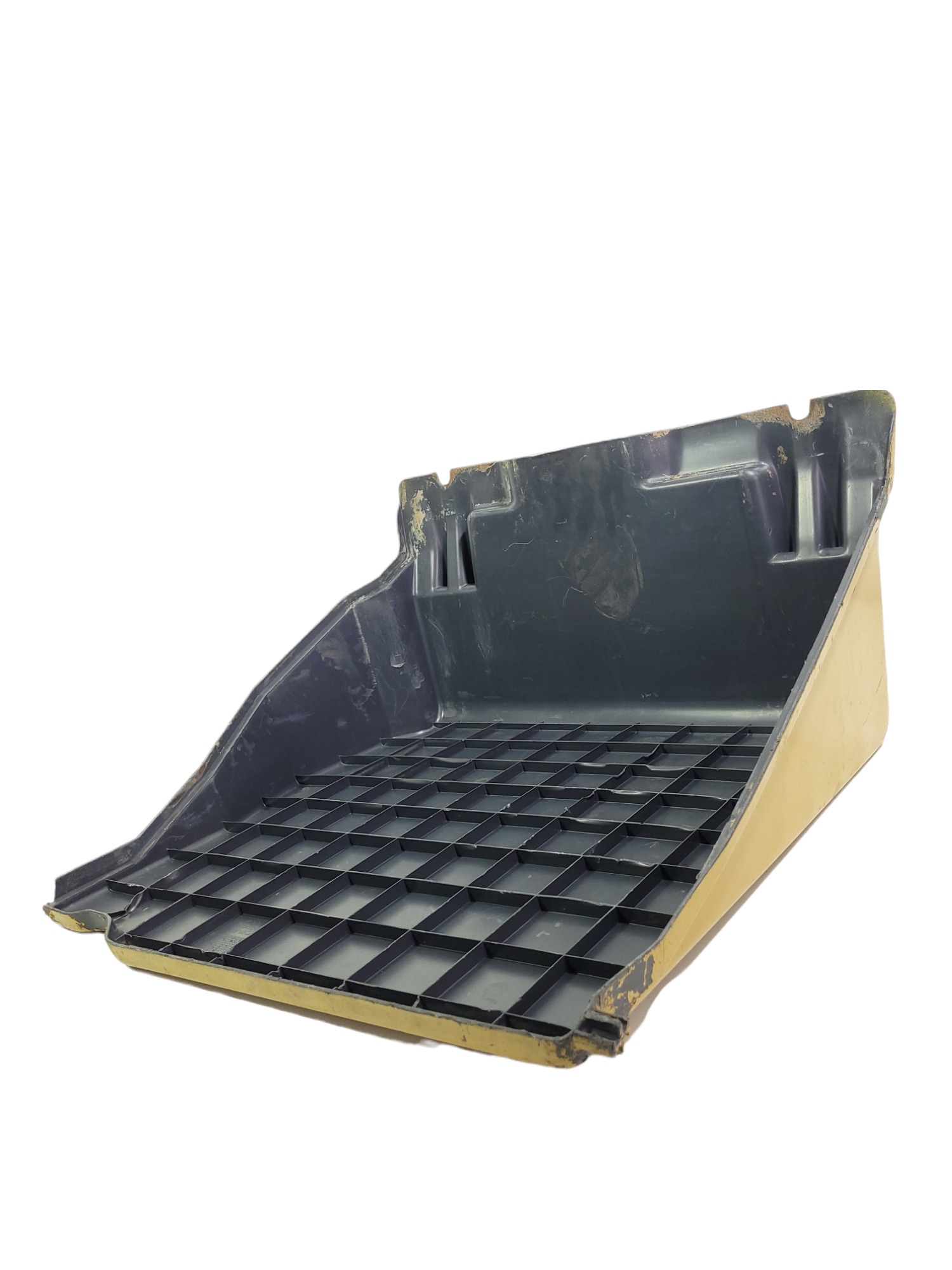 Tampa Da Caixa De Bateria Scania S4 S5 S6 1362693 4