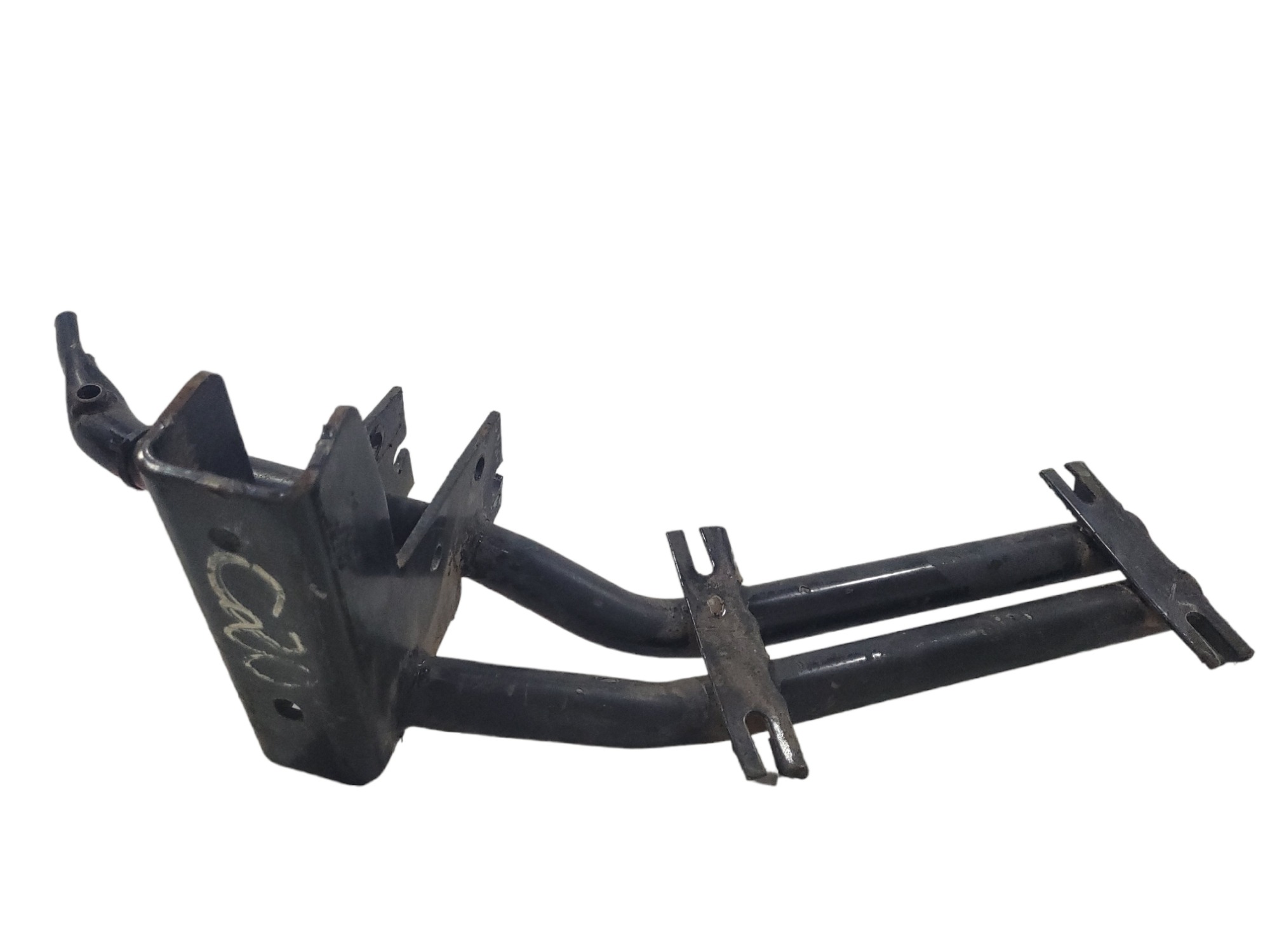 Suporte Estribo E Parachoque Volvo Fh 3